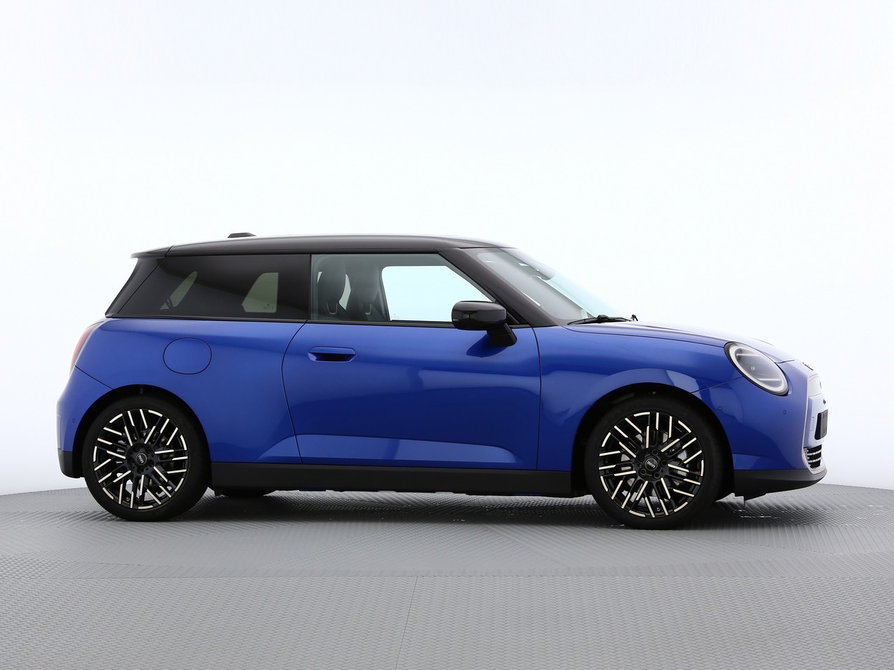 MINI Cooper SE-image-18