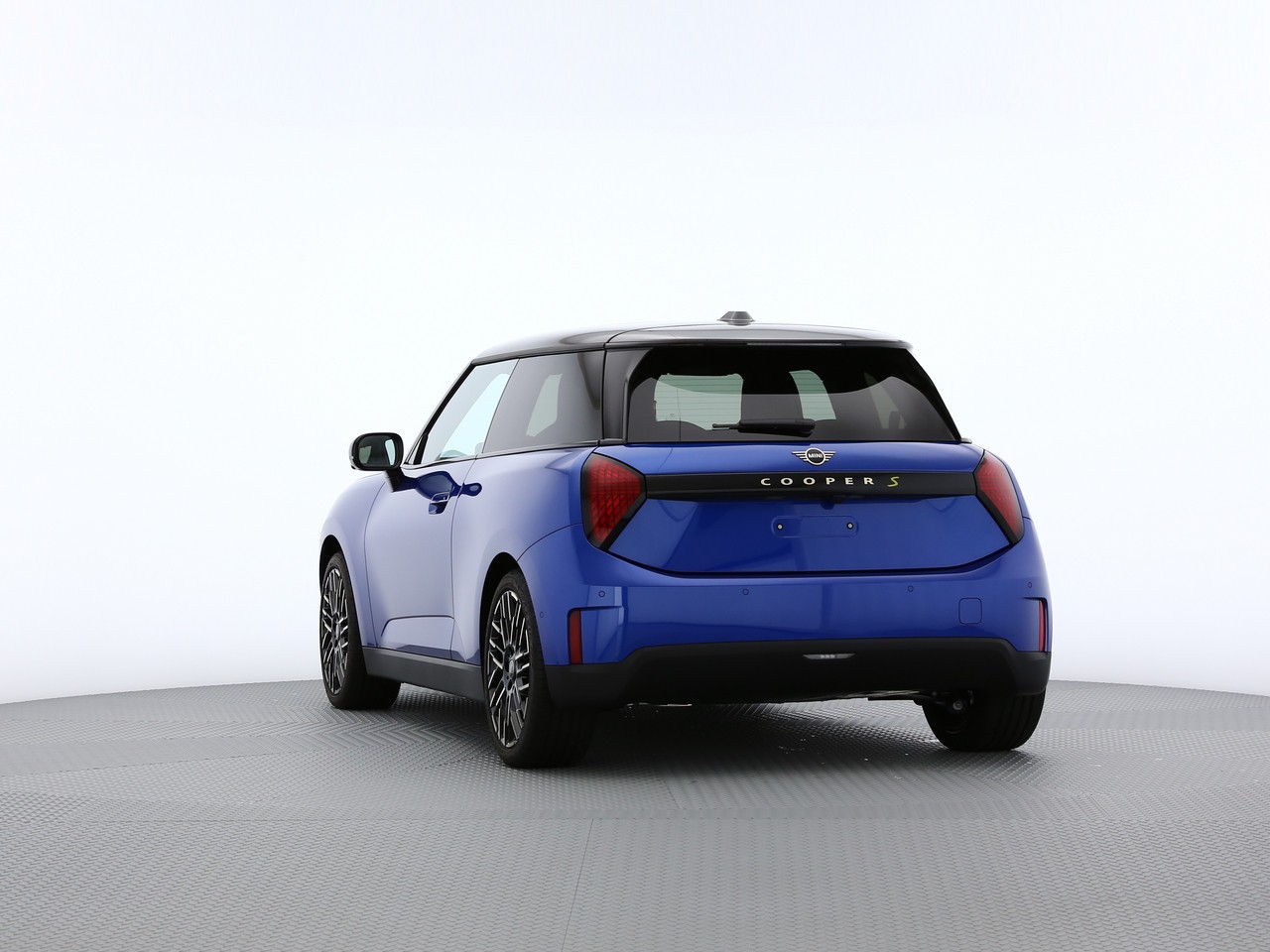MINI Cooper SE-image-10