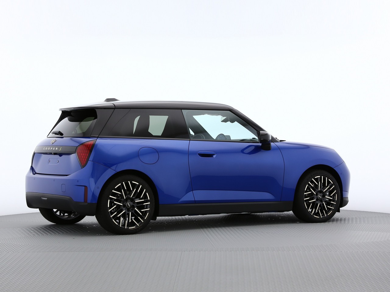 MINI Cooper SE-image-15
