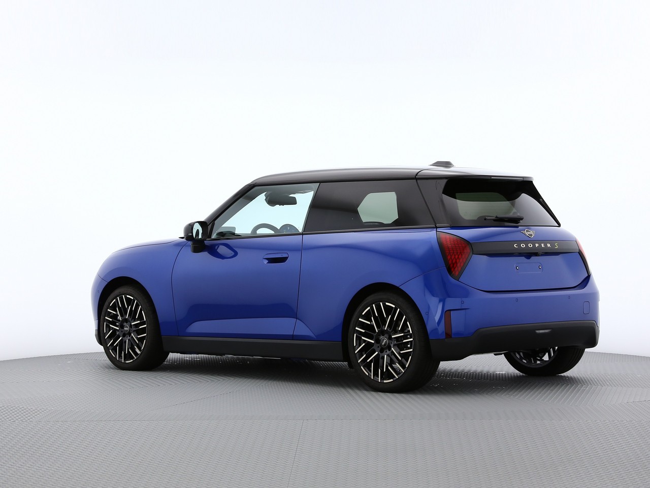 MINI Cooper SE-image-8