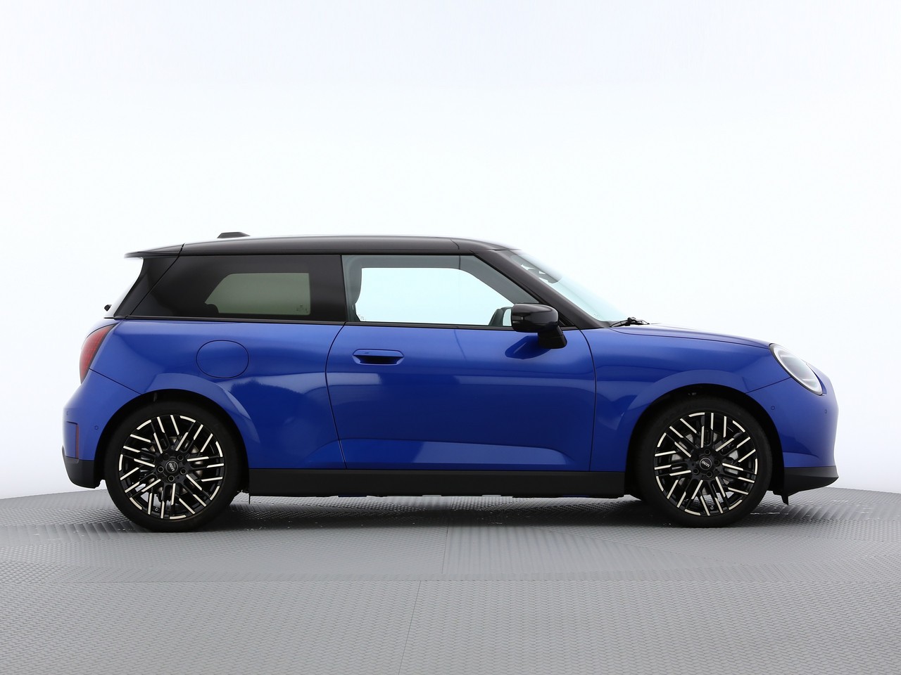 MINI Cooper SE-image-17