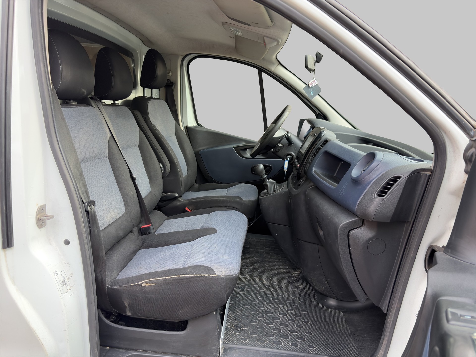 OPEL Vivaro 1.6 CDTI 2.9t L1H1-image-9
