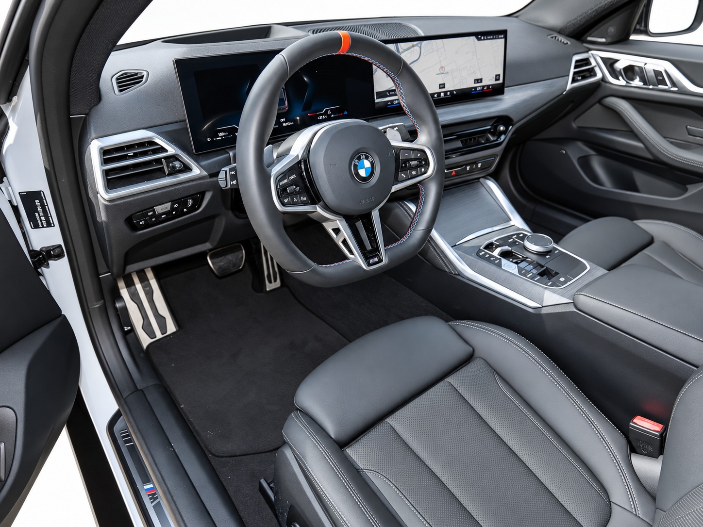 BMW M440i xDrive 48V Gran Coupé M Sport Pro Steptronic Individual-image-9