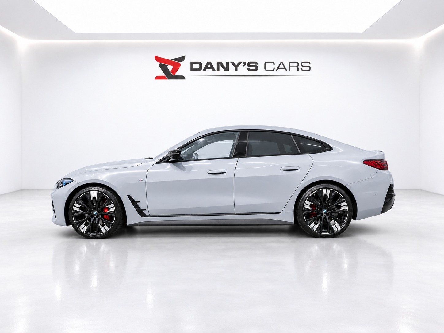 BMW M440i xDrive 48V Gran Coupé M Sport Pro Steptronic Individual-image-5