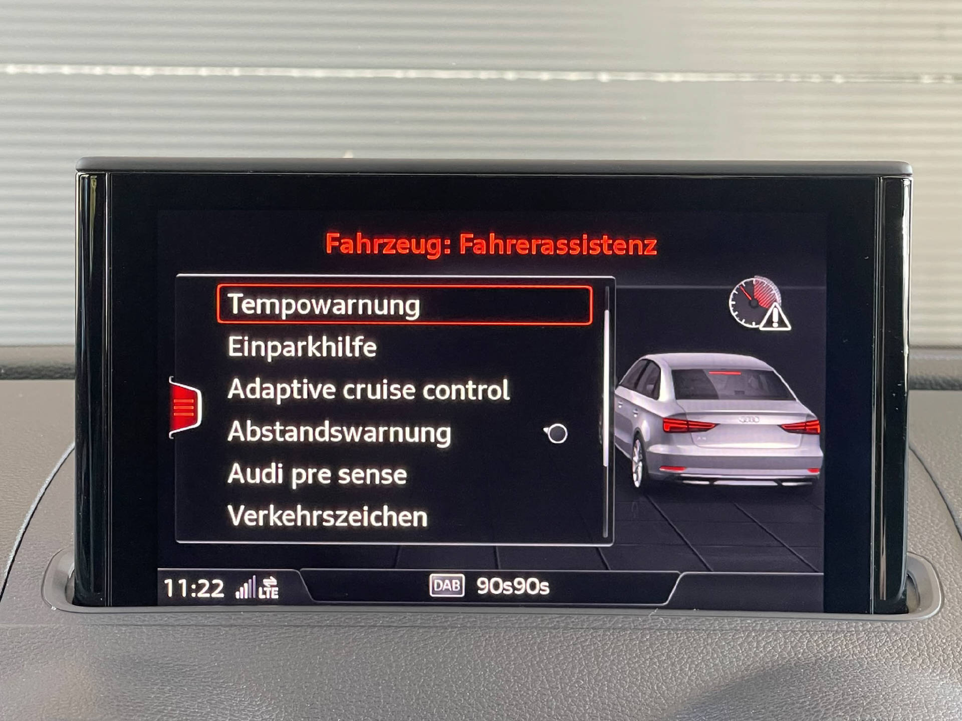 AUDI A3 Limousine 2.0 T FSI Sport quattro S-Tronic-image-14