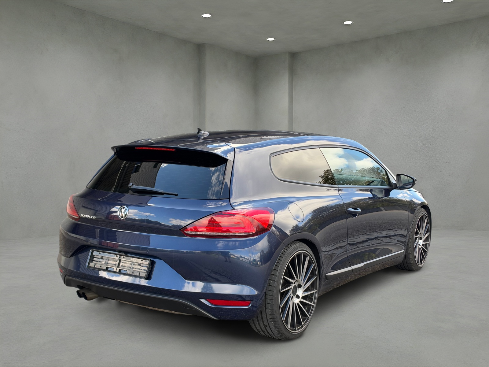 VW Scirocco 2.0 TDI-image-7