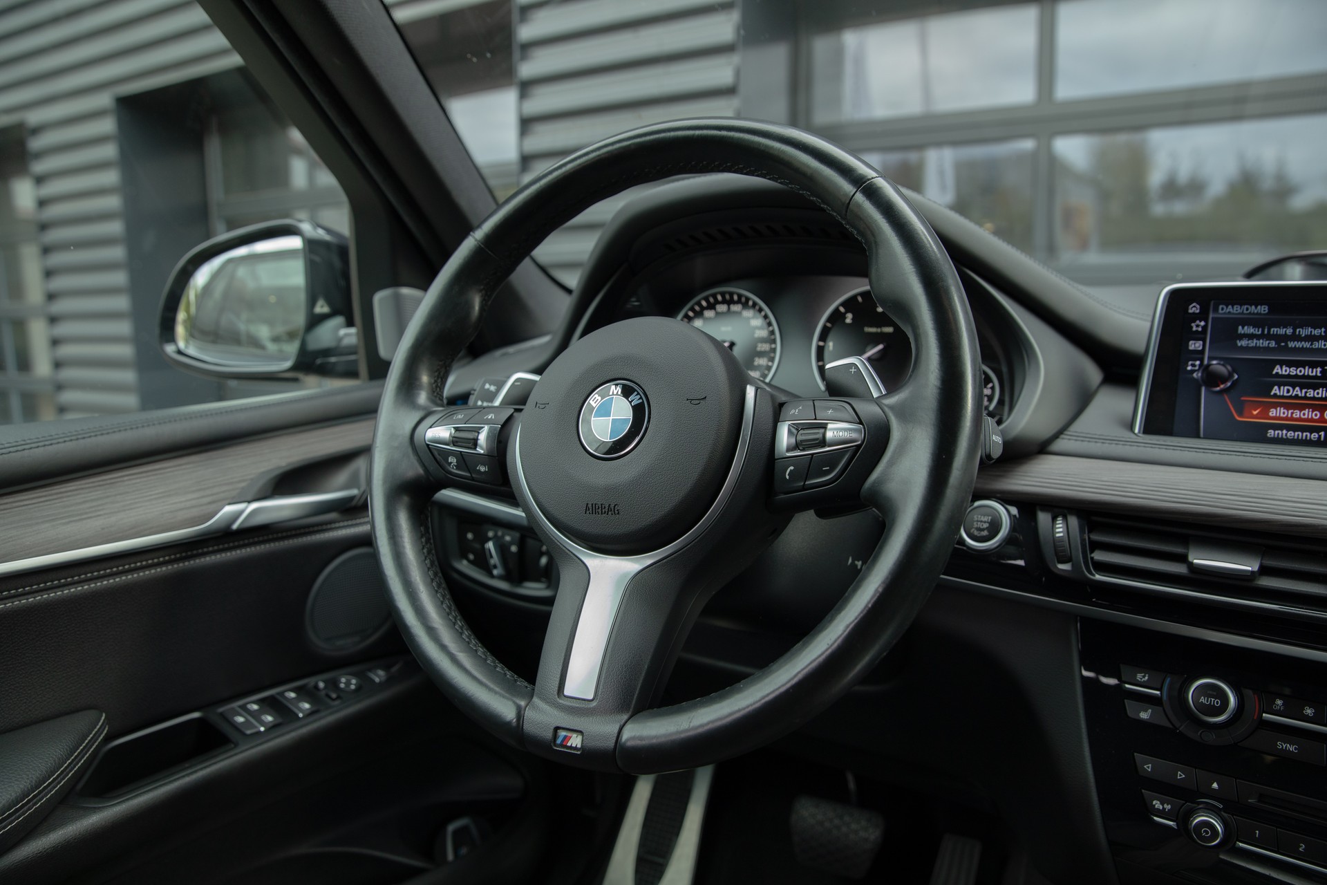 BMW X5 xDrive 40d Steptronic-image-8