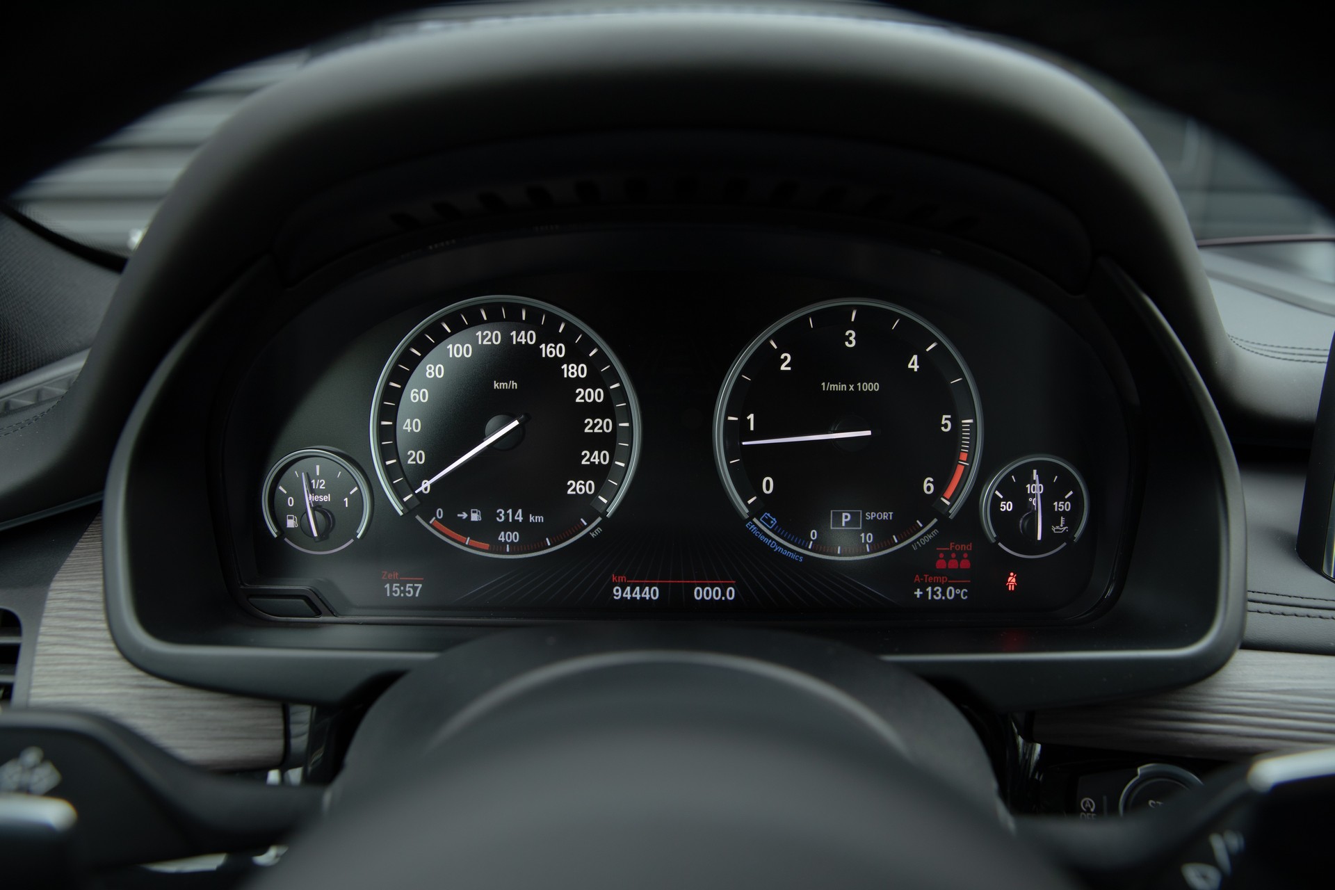 BMW X5 xDrive 40d Steptronic-image-9