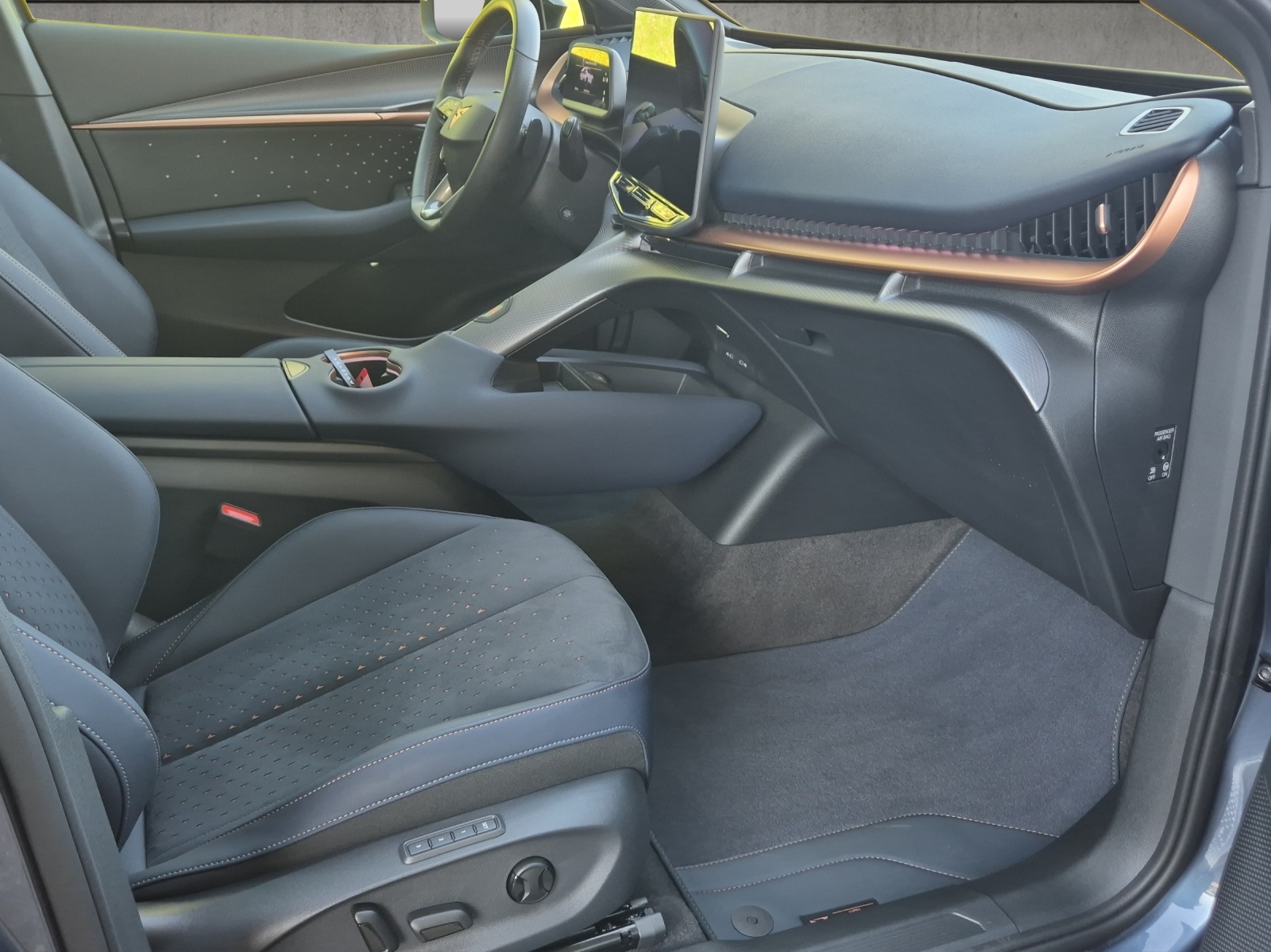 CUPRA Tavascan Type 9 77 kWh VZ Adrenaline*Head up Display*360°Kamera*Panoramadach*-image-21