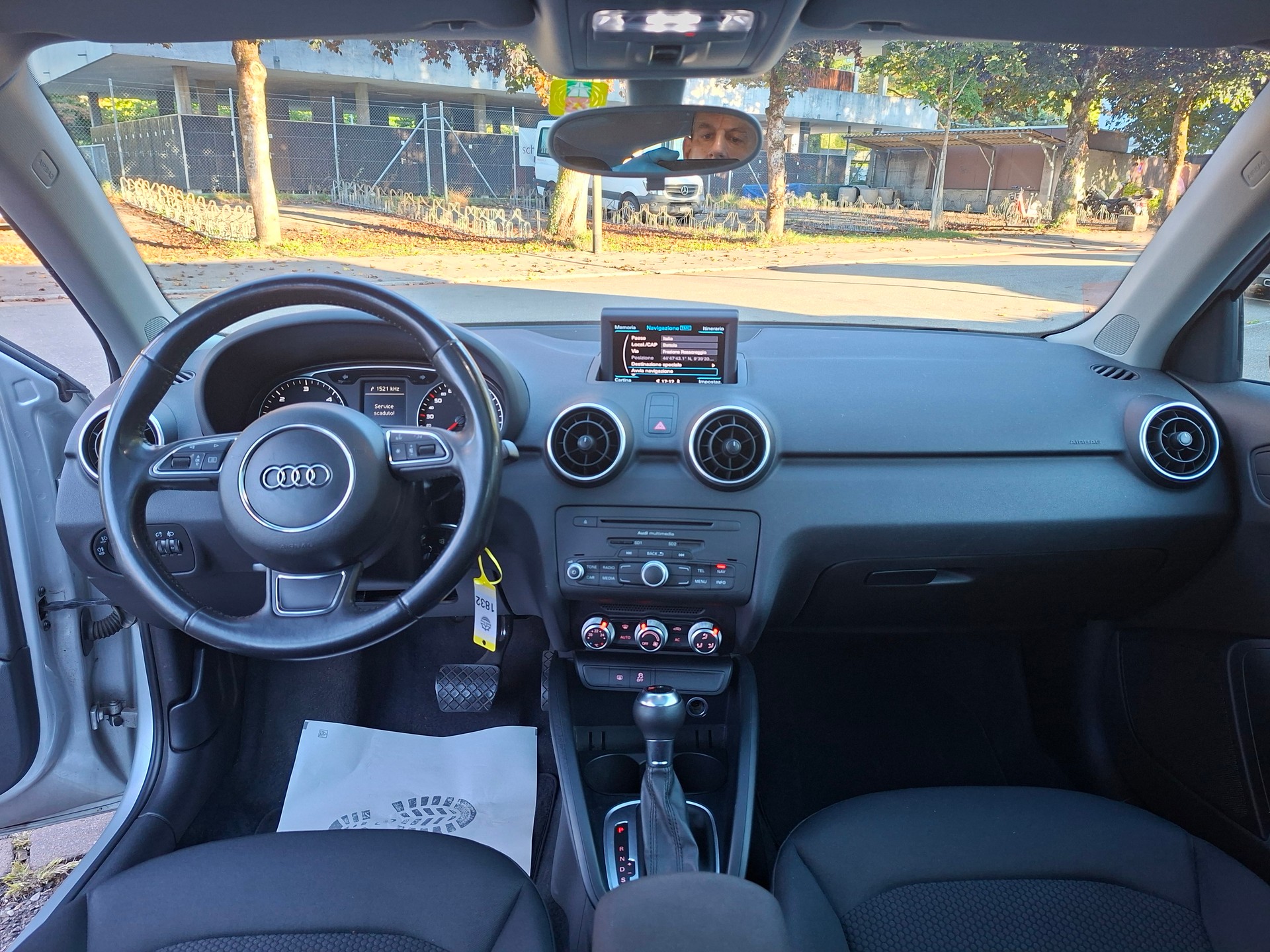 AUDI A1 Sportback 1.6 TDI Attraction DSG-image-8