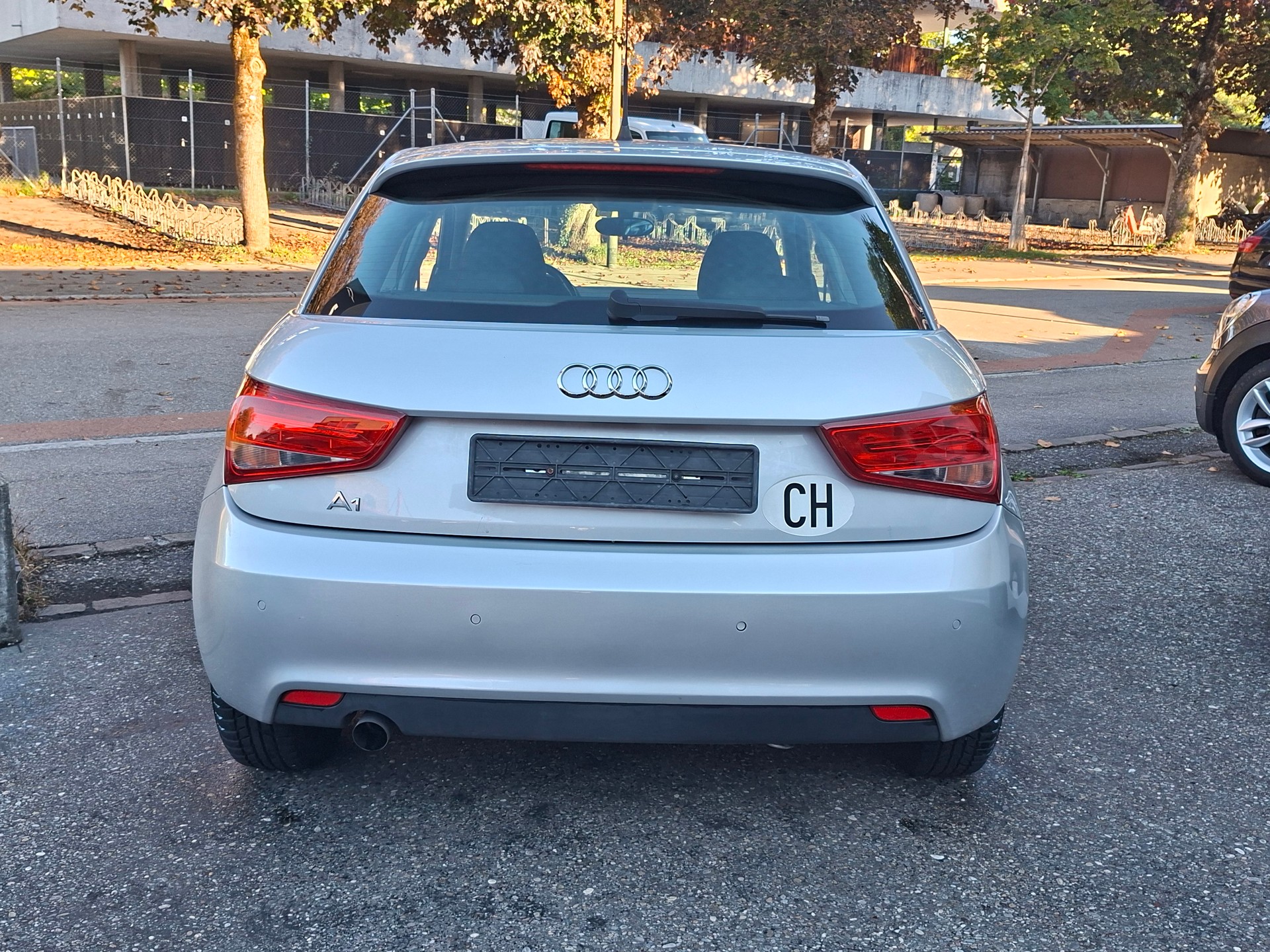 AUDI A1 Sportback 1.6 TDI Attraction DSG-image-3
