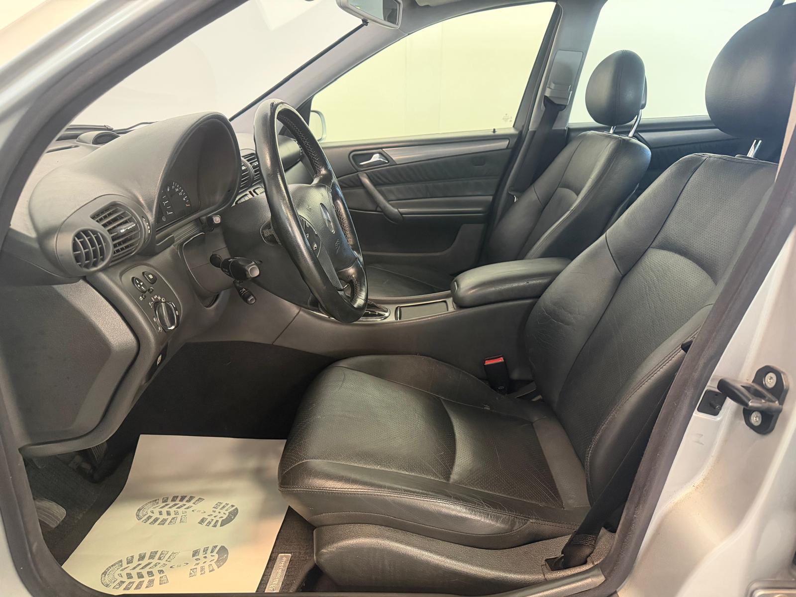 MERCEDES-BENZ C 320 Avantgarde Automatic-image-15