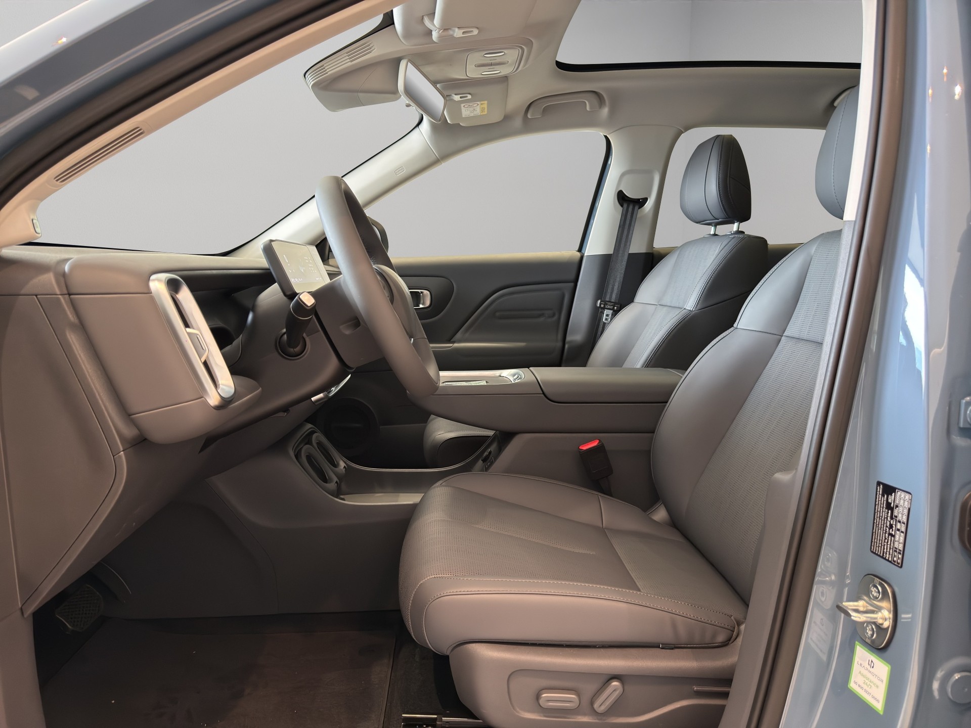 LEAPMOTOR B10 1.5 Hybrid EV-image-14