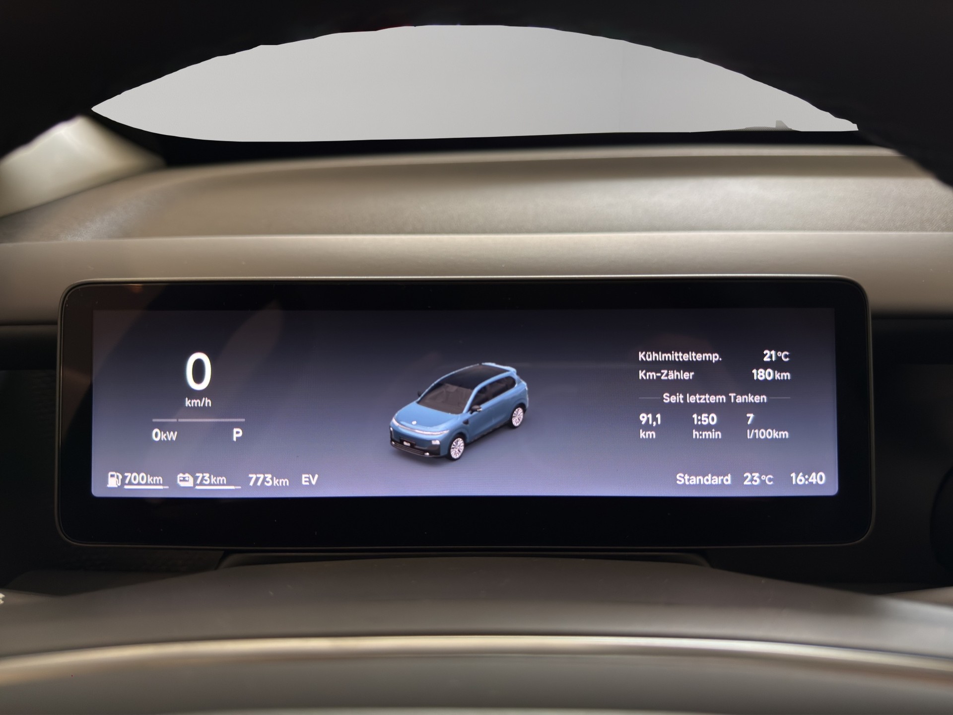 LEAPMOTOR B10 1.5 Hybrid EV-image-8