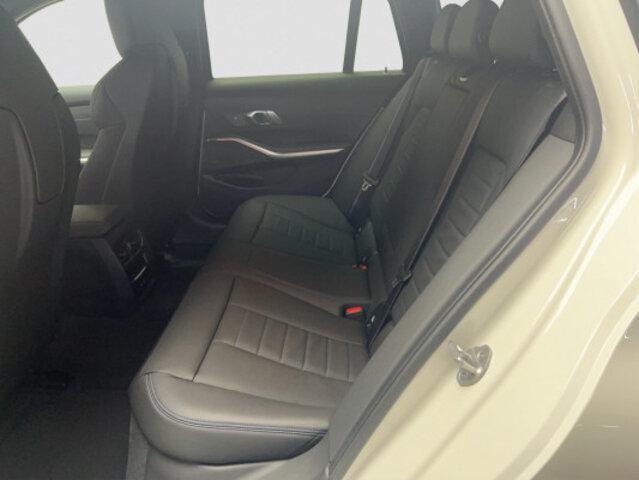 BMW 3er Reihe G20 M340i xDrive-image-9