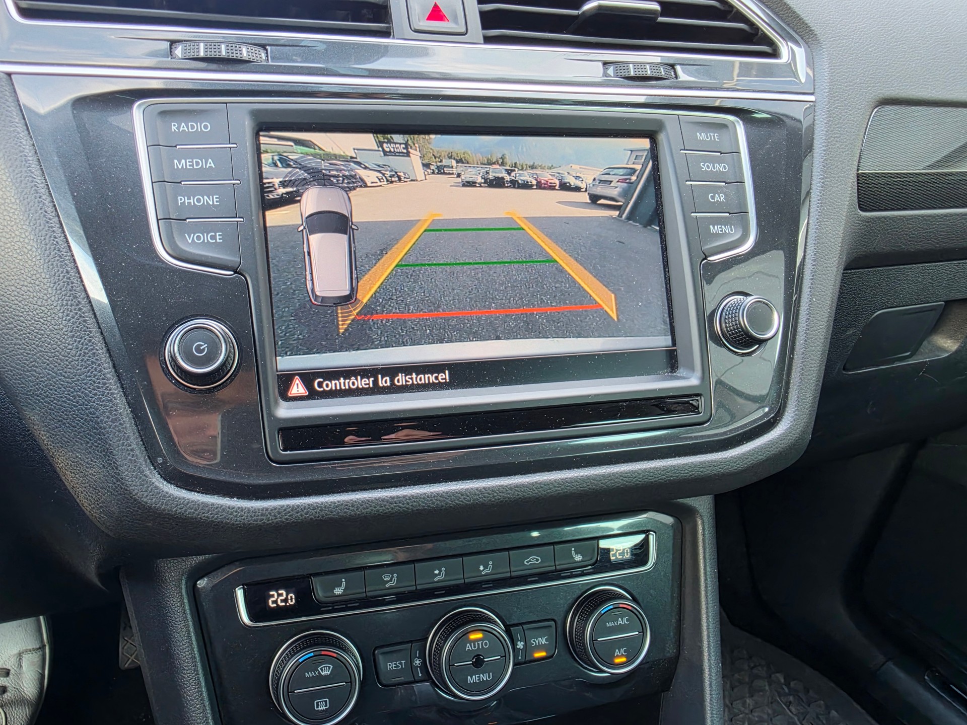 VW Tiguan 2.0TSI R-Line 4Motion DSG-image-12