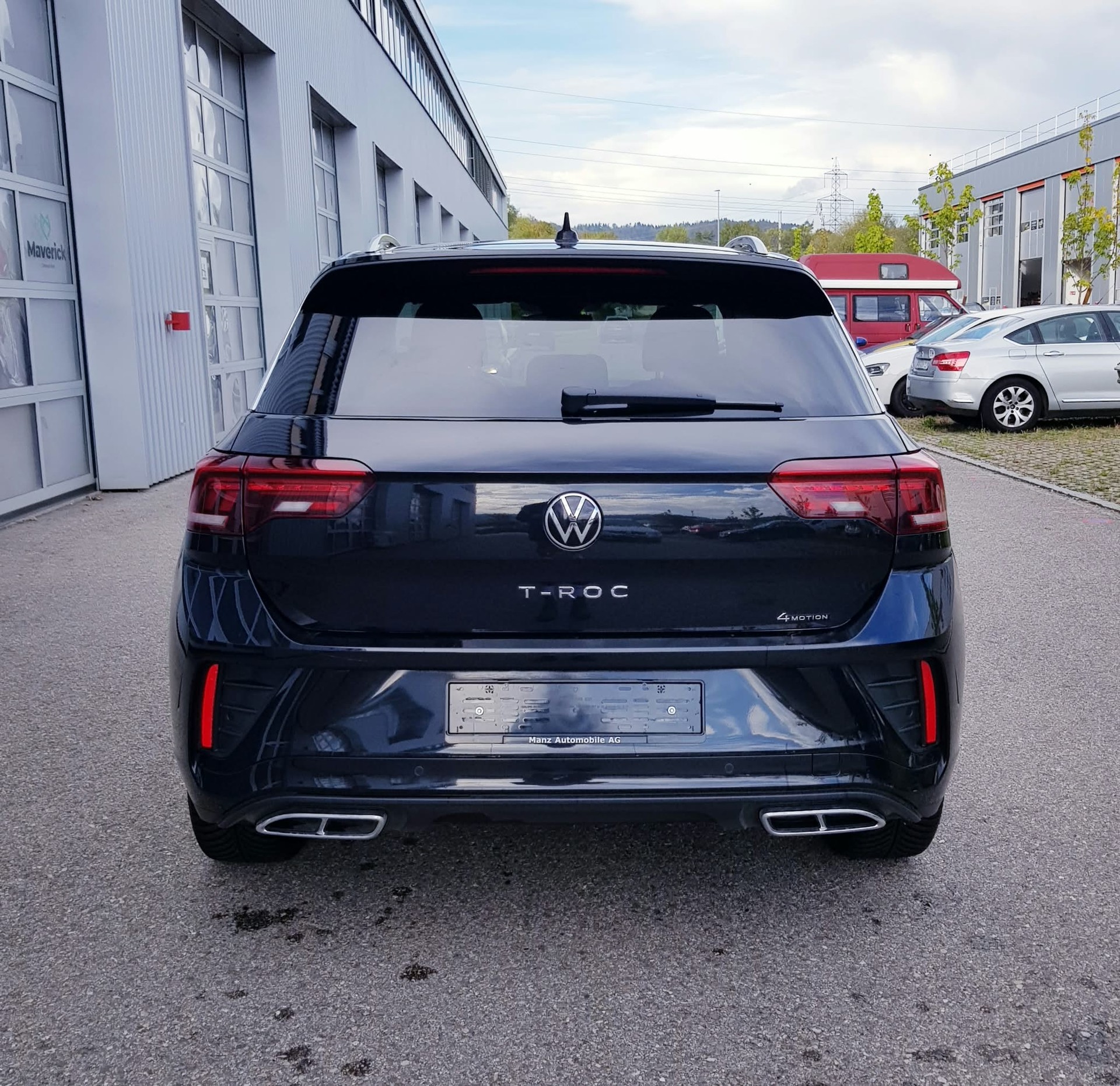 VW T-Roc 2.0 TSI R-Line DSG 4Motion-image-5