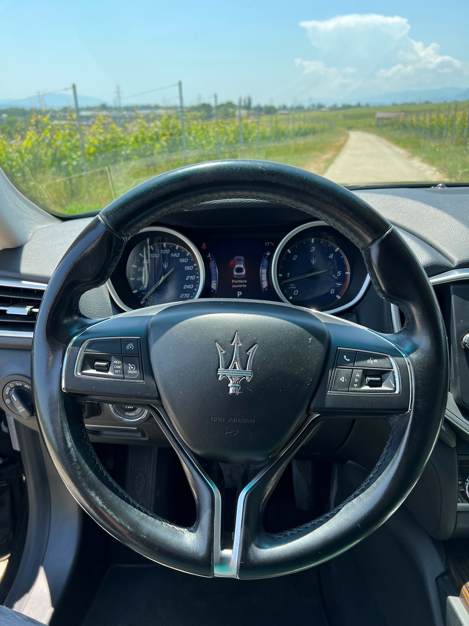 MASERATI Ghibli D 3.0 V6 Automatica-image-16