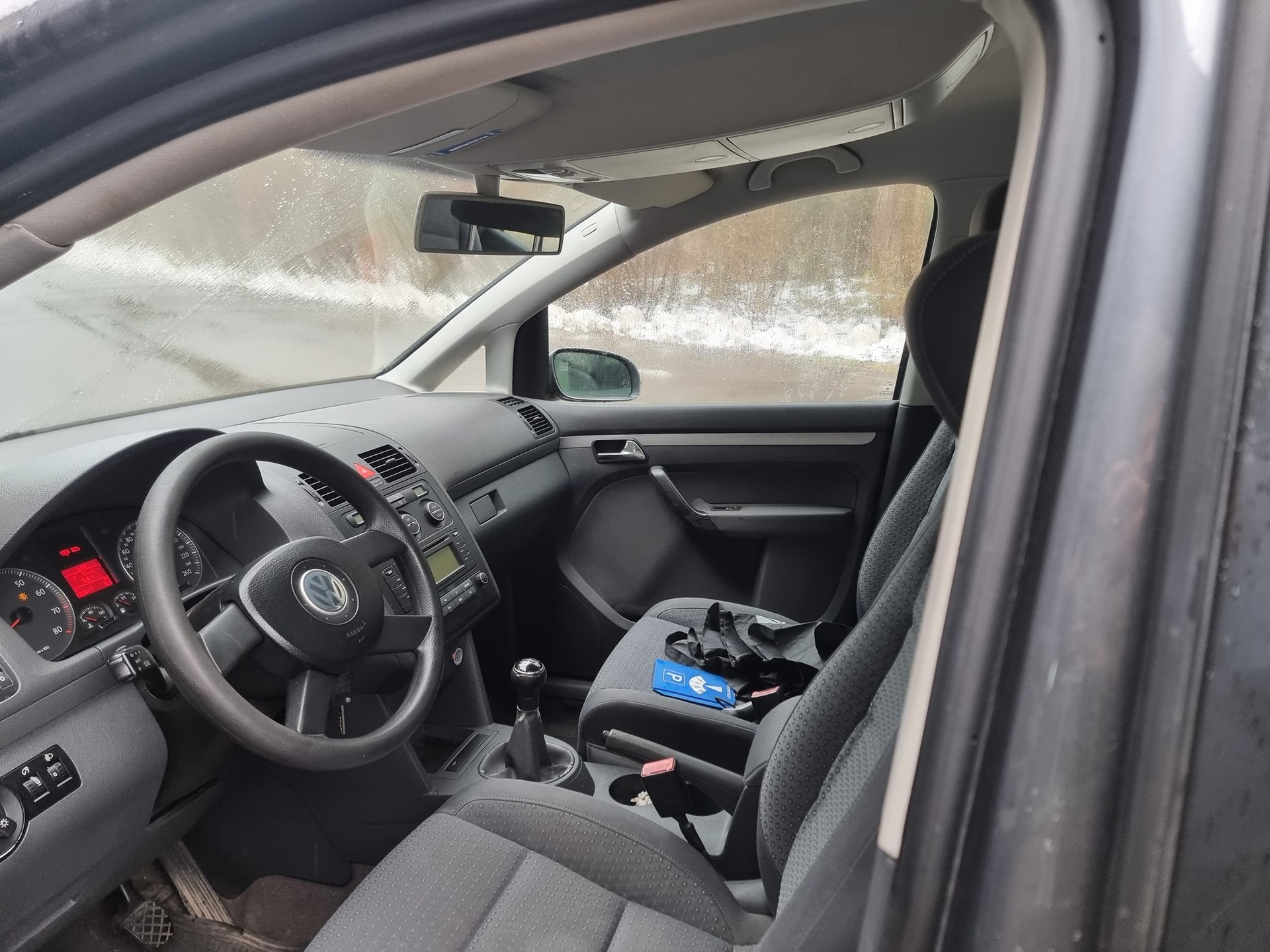 VW Touran 1.6 FSI-image-9