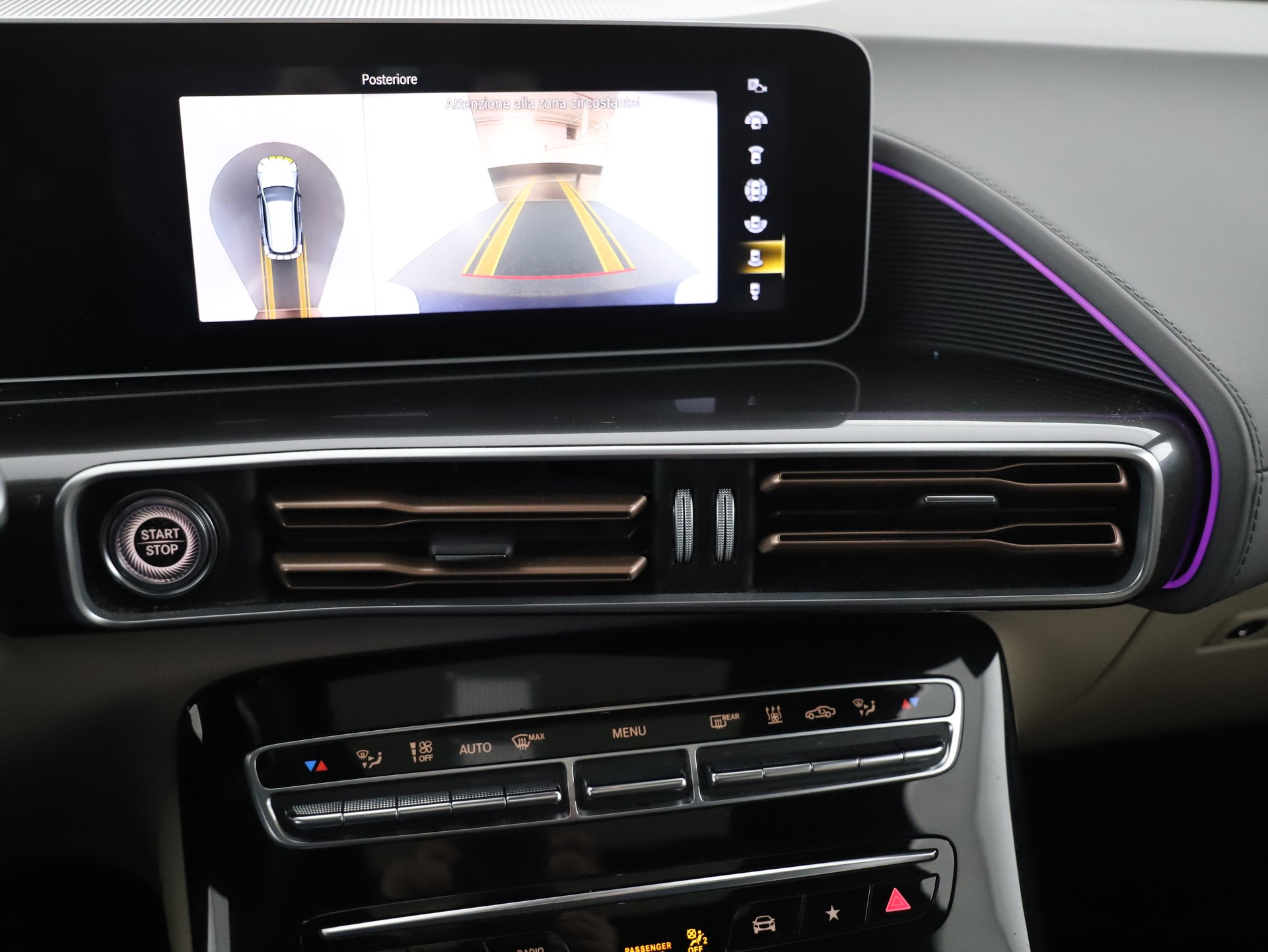 MERCEDES-BENZ EQC 400 4Matic-image-12