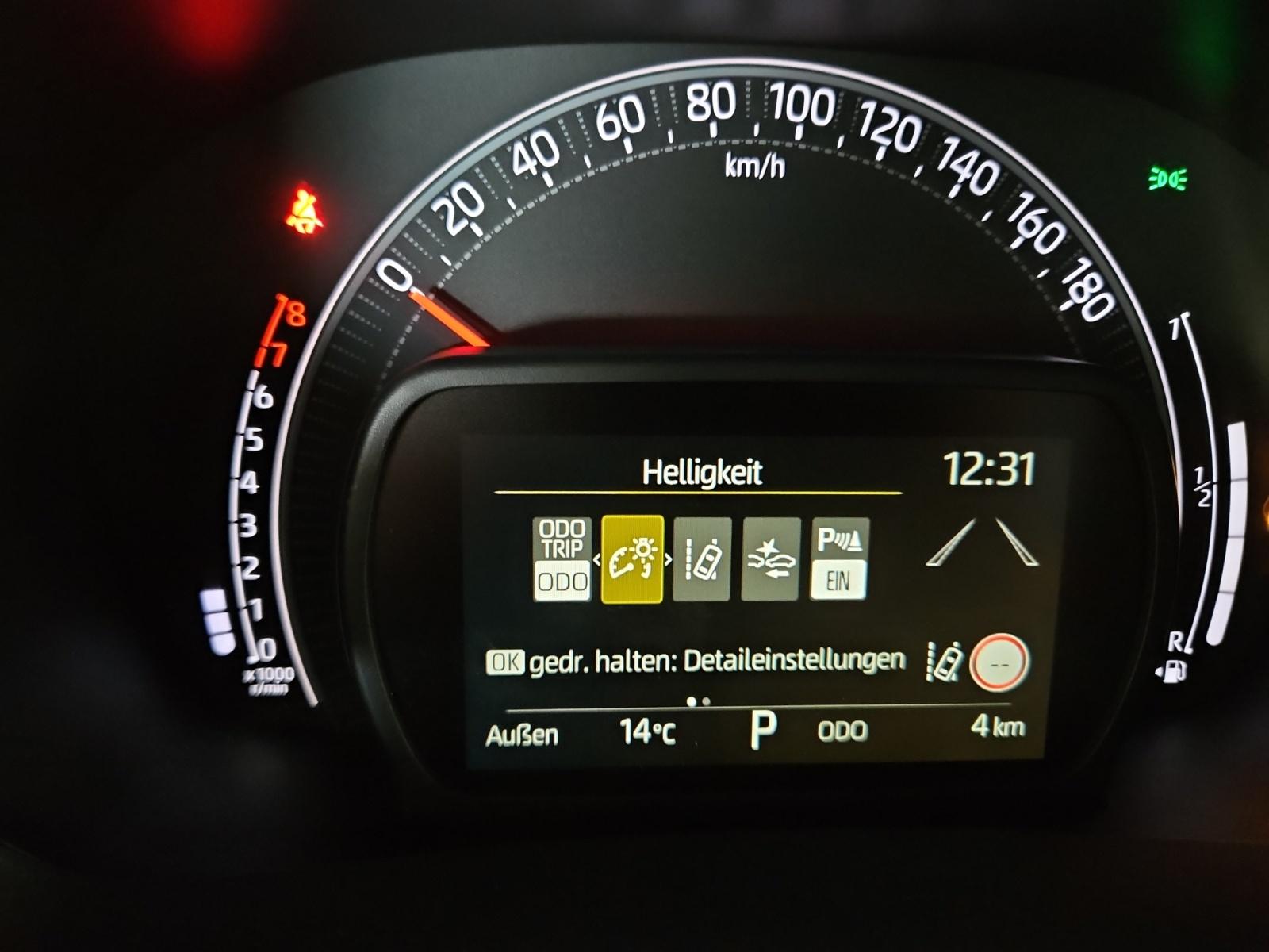 TOYOTA Aygo X 1.0 VVT-i Style-image-13