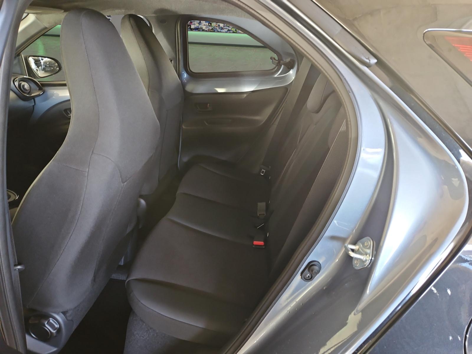 TOYOTA Aygo X 1.0 VVT-i Style-image-10