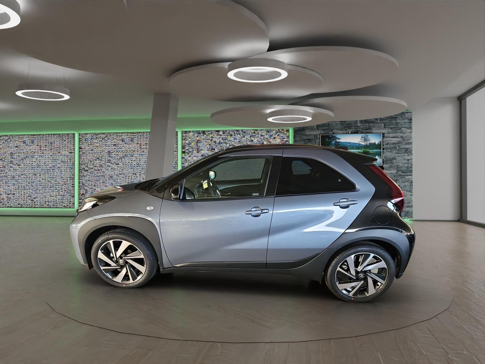 TOYOTA Aygo X 1.0 VVT-i Style-image-1