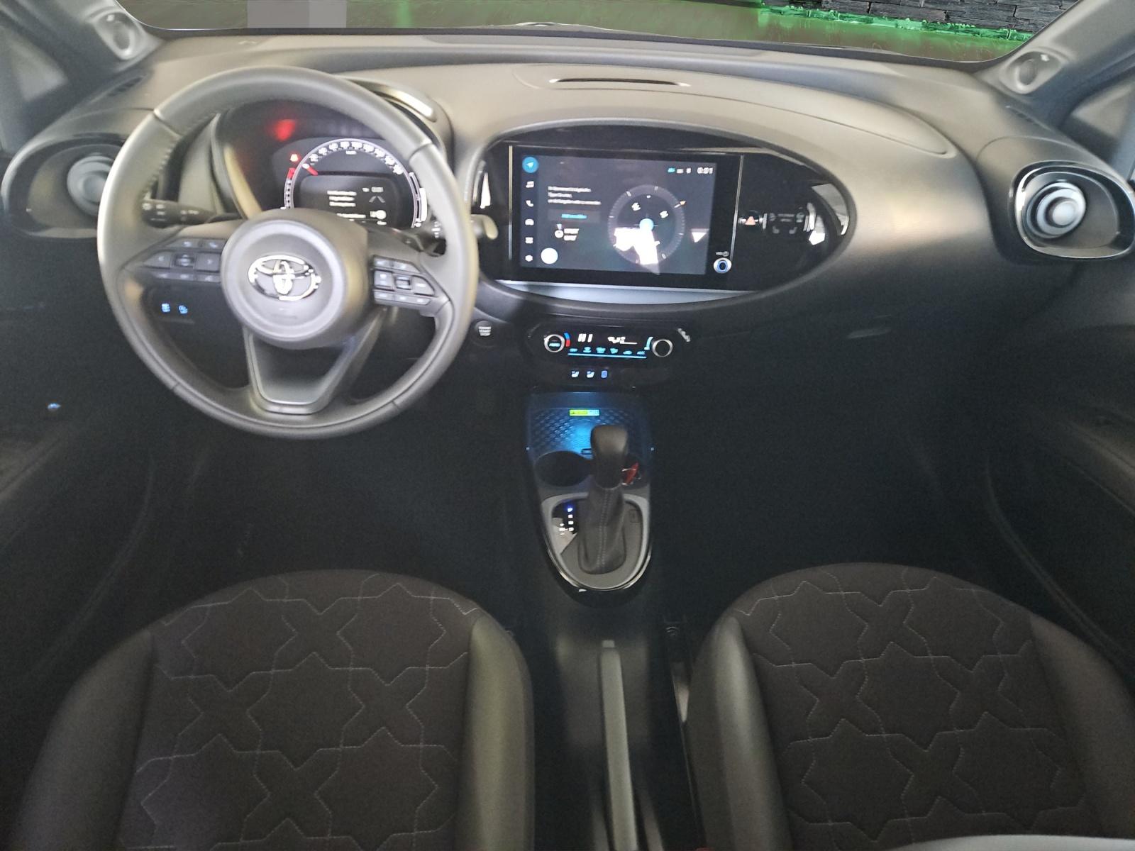 TOYOTA Aygo X 1.0 VVT-i Style-image-7
