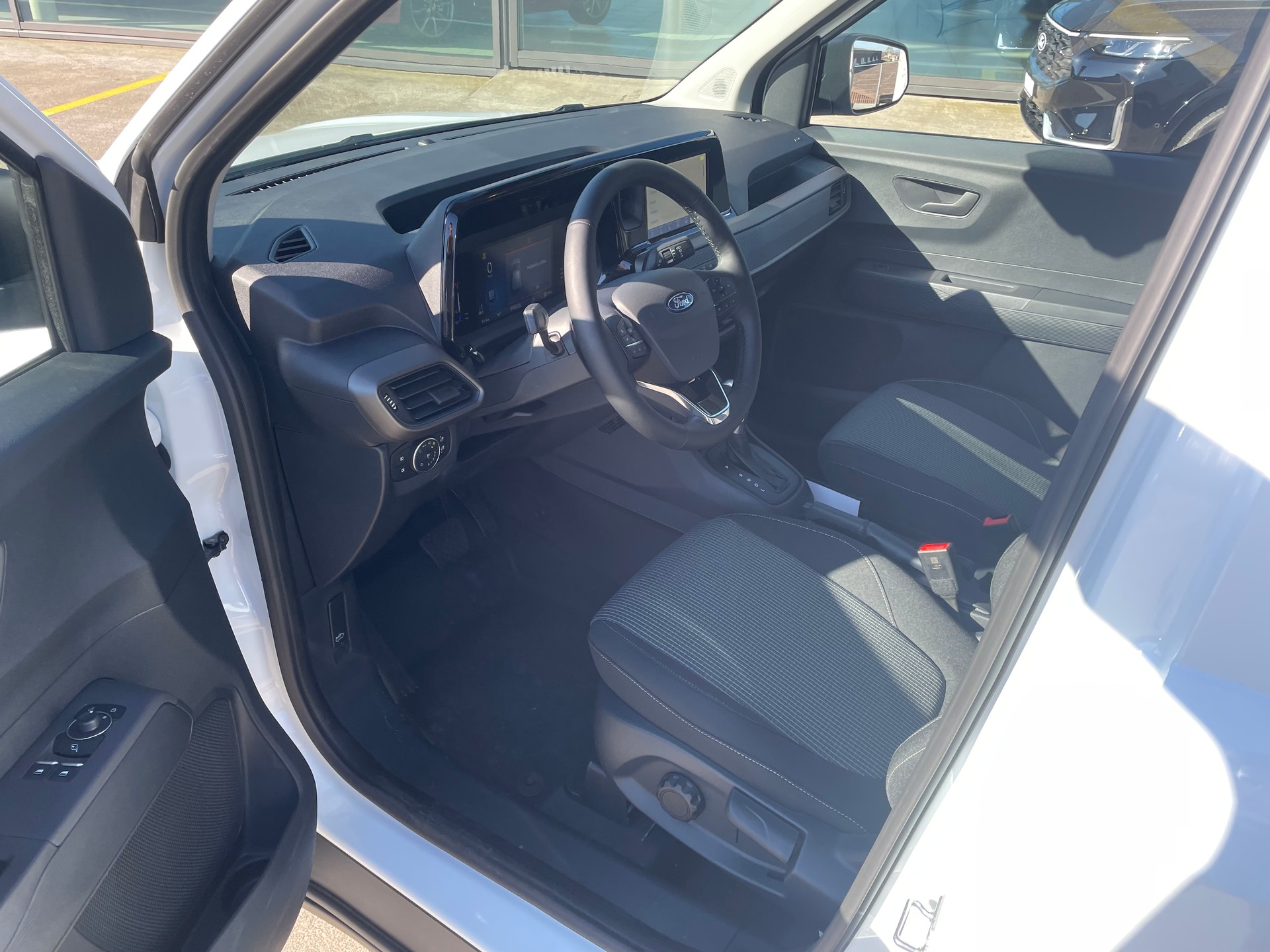 FORD Transit Courier 1.0 Tre A-image-9