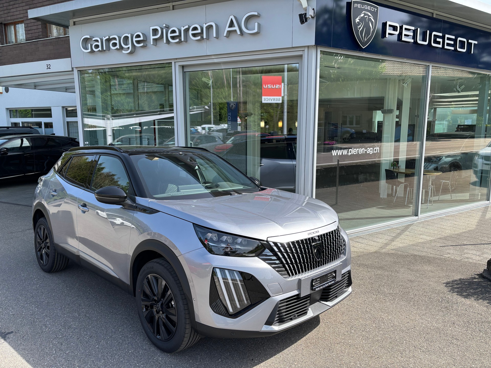 PEUGEOT 2008 1.2 Hybrid 136 GT