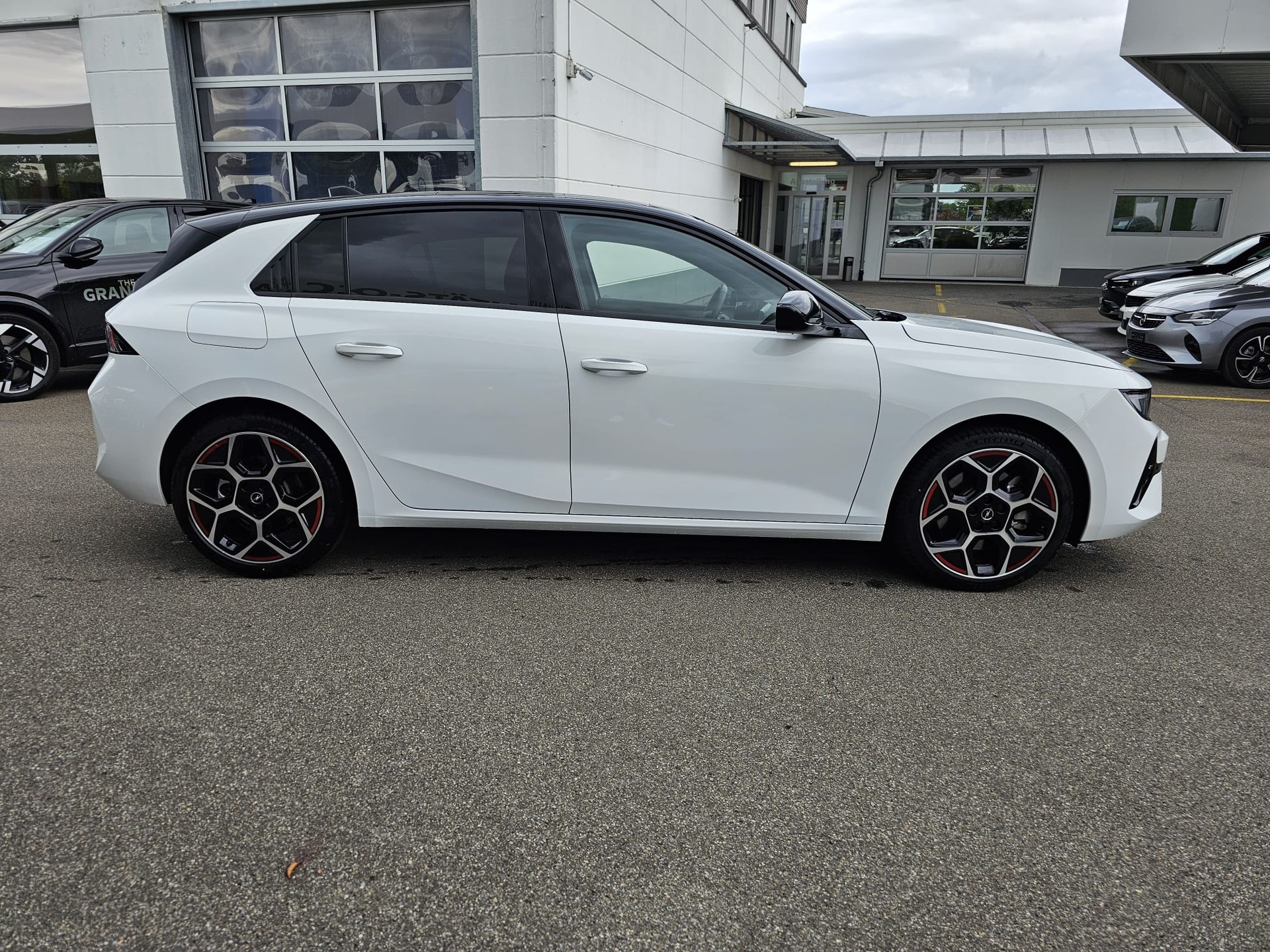 OPEL Astra 1.6 PHEV 180 GS Plus-image-3