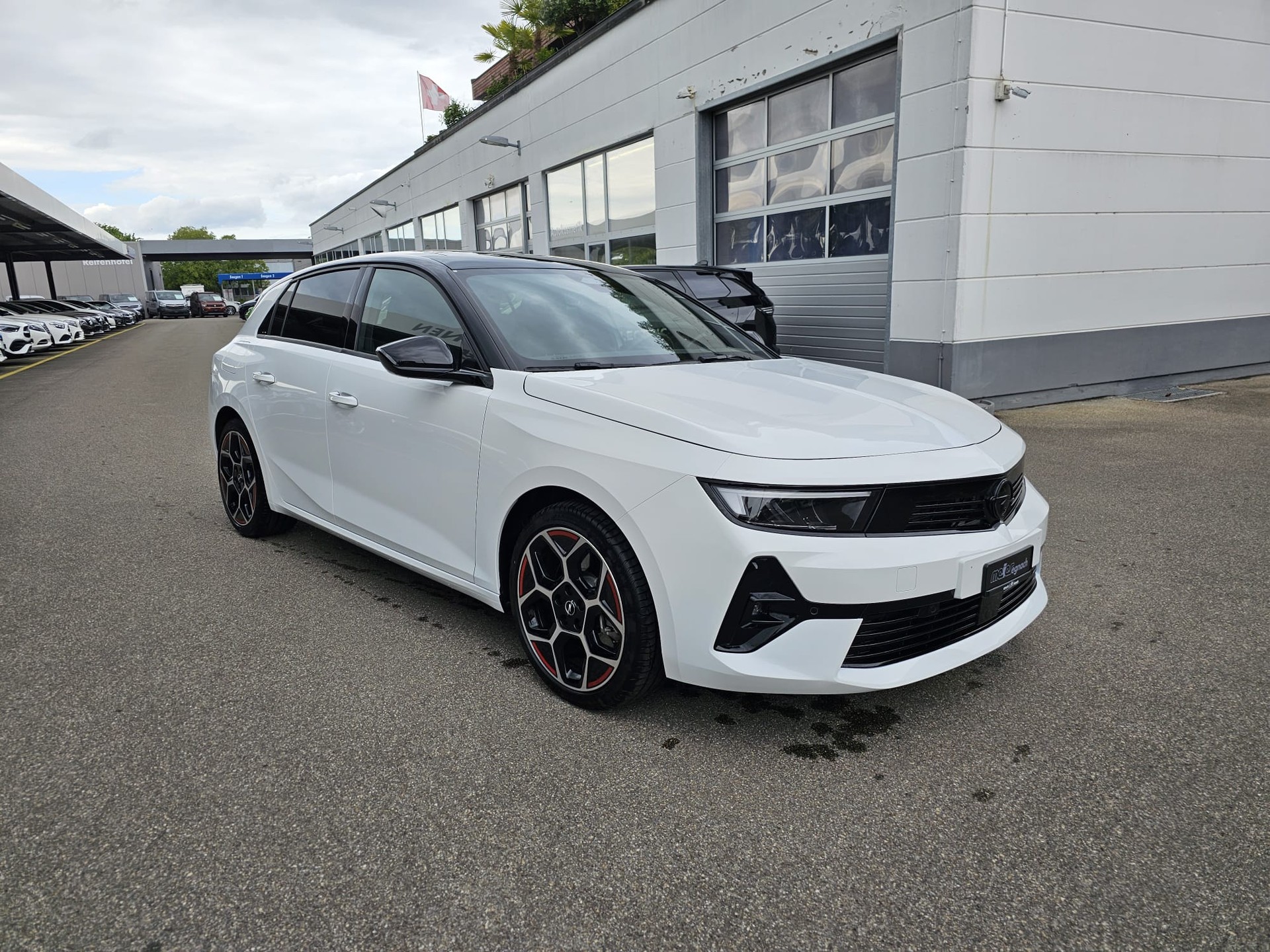 OPEL Astra 1.6 PHEV 180 GS Plus-image-2