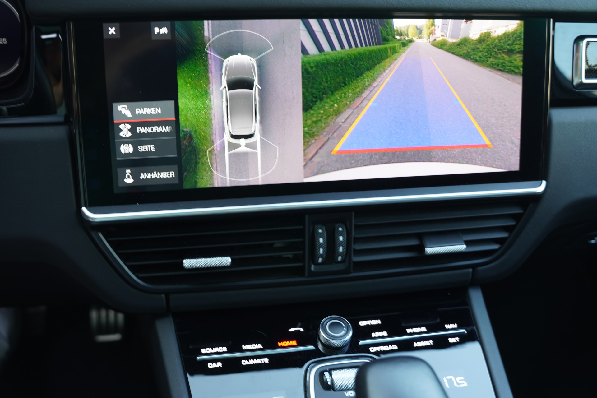 PORSCHE Cayenne Turbo-image-10