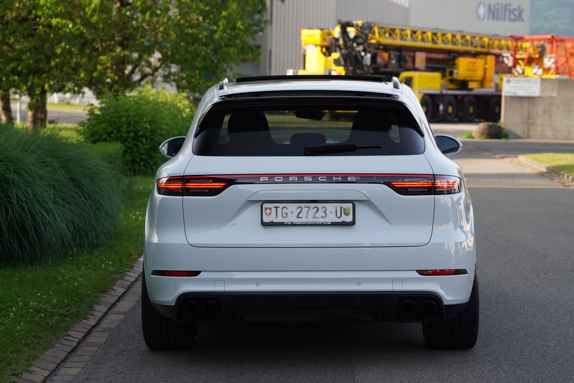 PORSCHE Cayenne Turbo-image-14