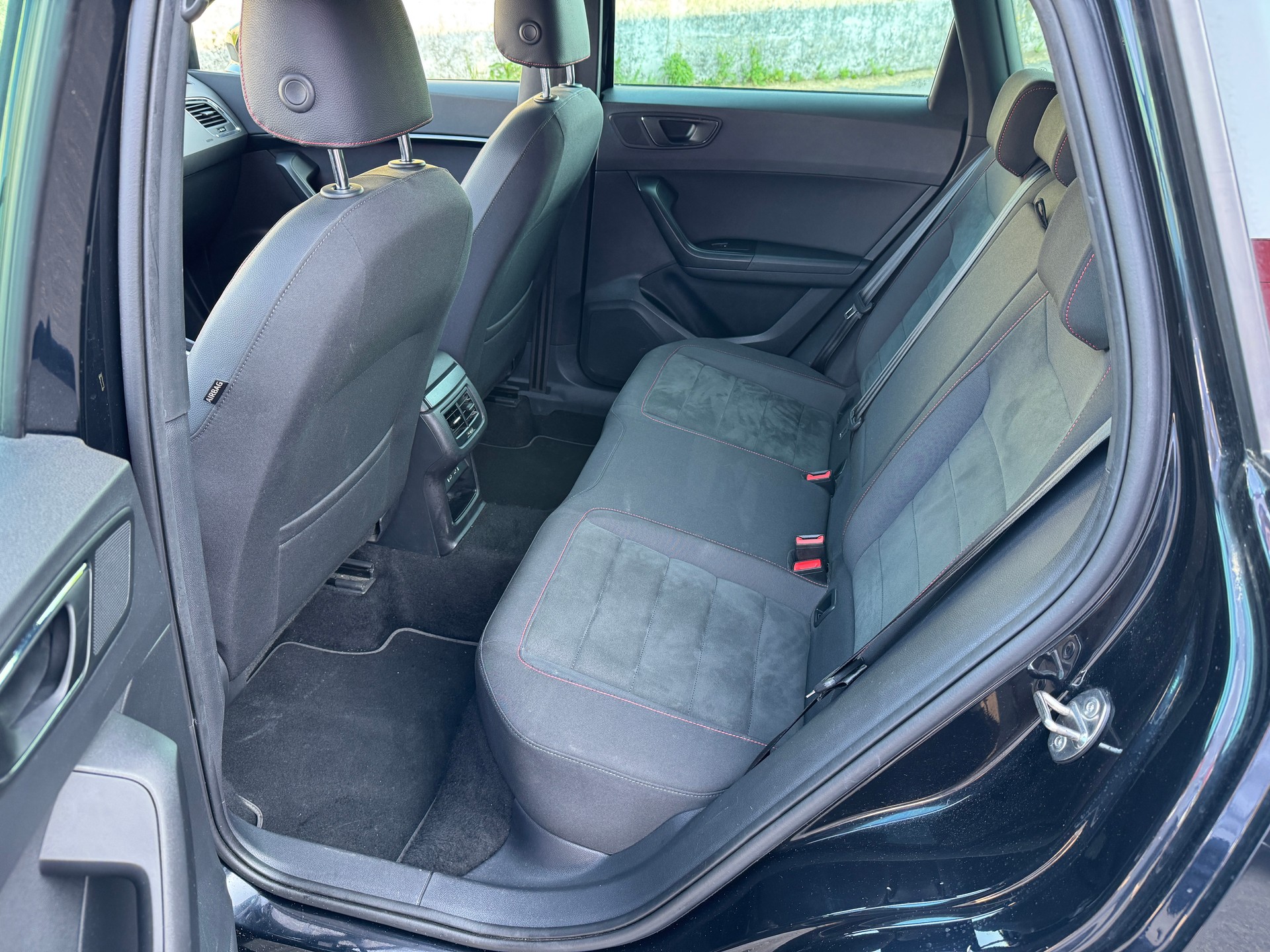 SEAT Ateca 2.0 TDI CR SWISS FR 4Drive DSG-image-5
