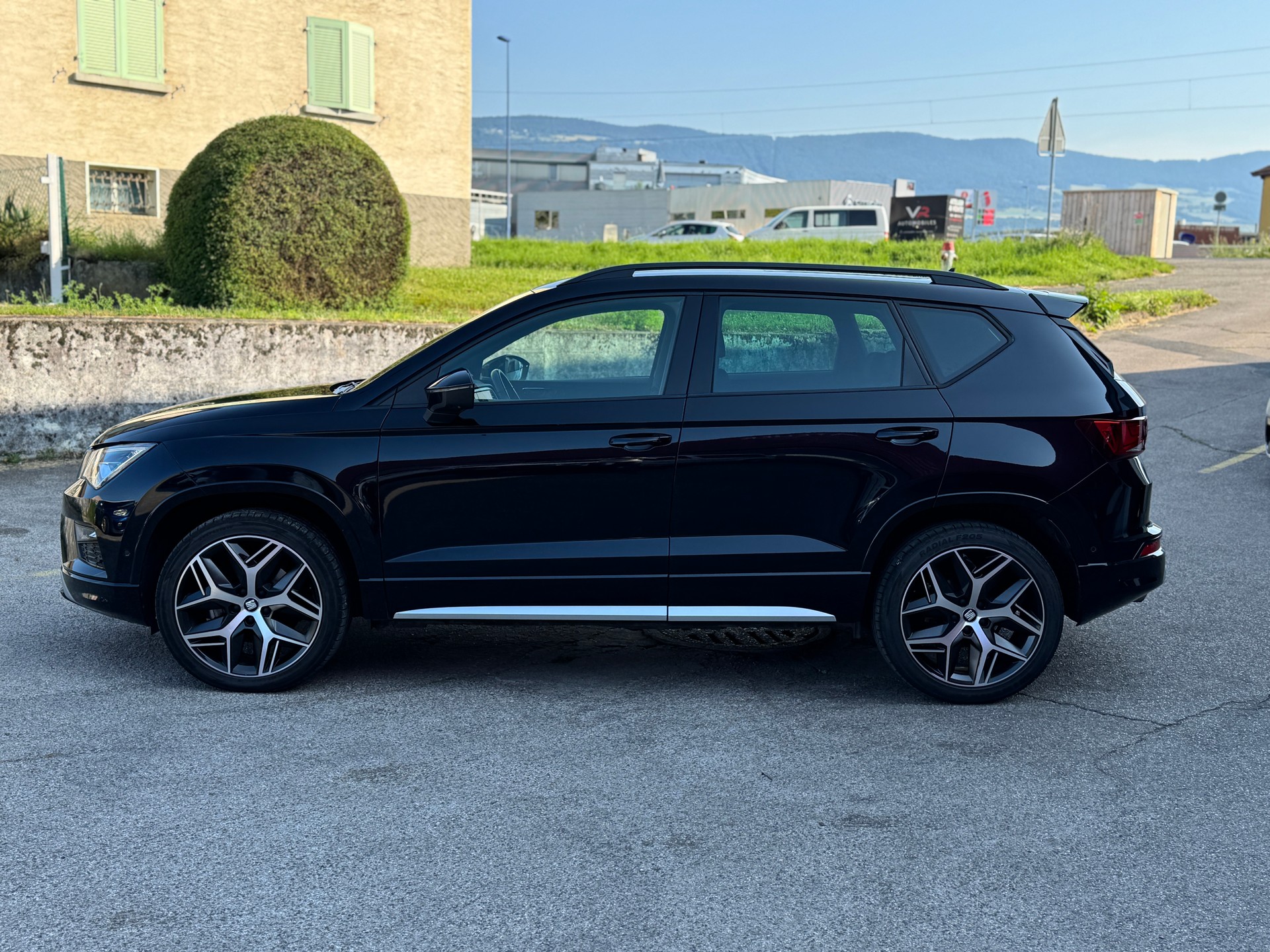 SEAT Ateca 2.0 TDI CR SWISS FR 4Drive DSG-image-1