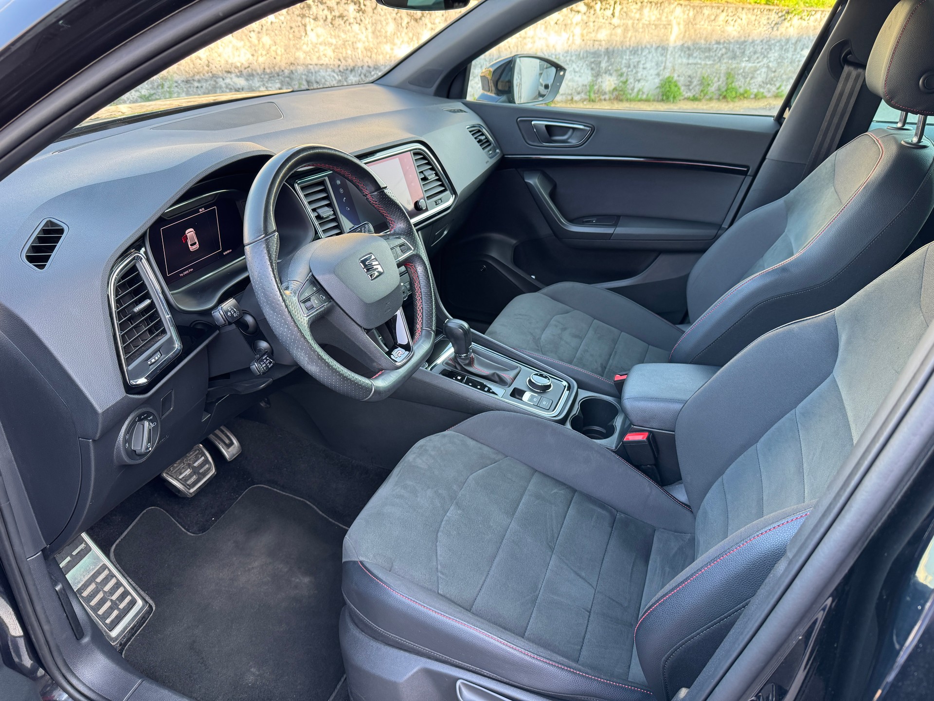 SEAT Ateca 2.0 TDI CR SWISS FR 4Drive DSG-image-4