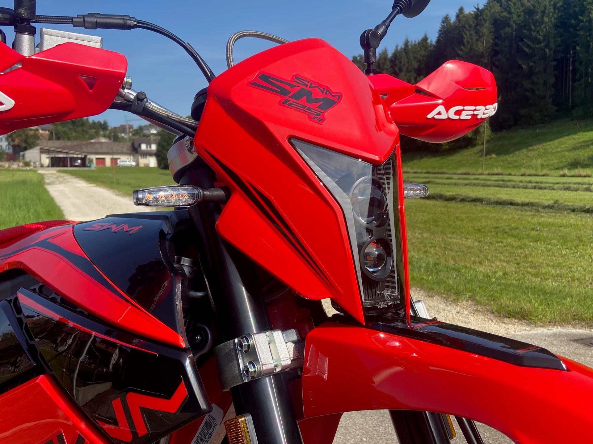 SWM SM 125 R-showroom-element-1