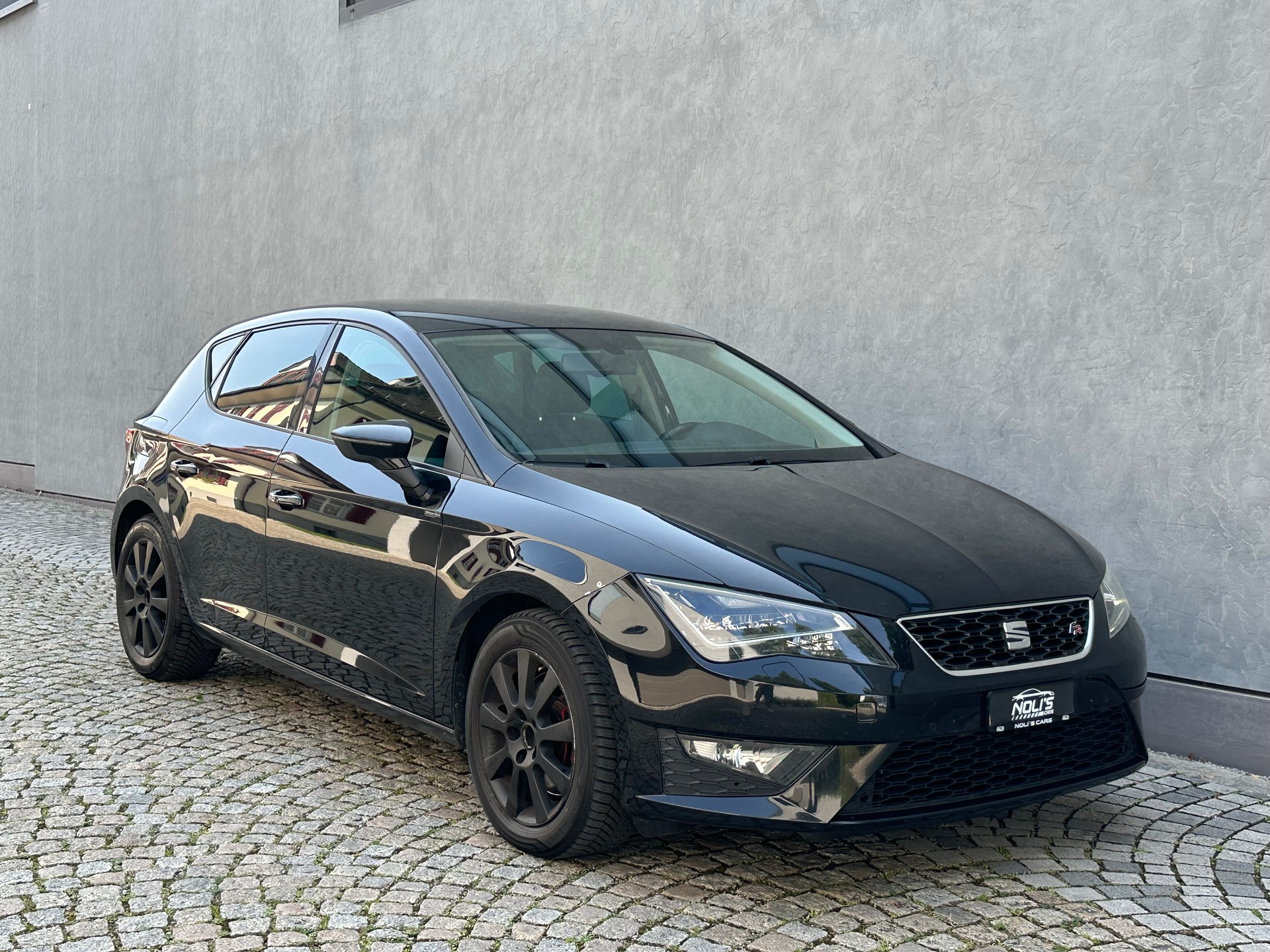 SEAT Leon 2.0 TDI FR DSG-image-2