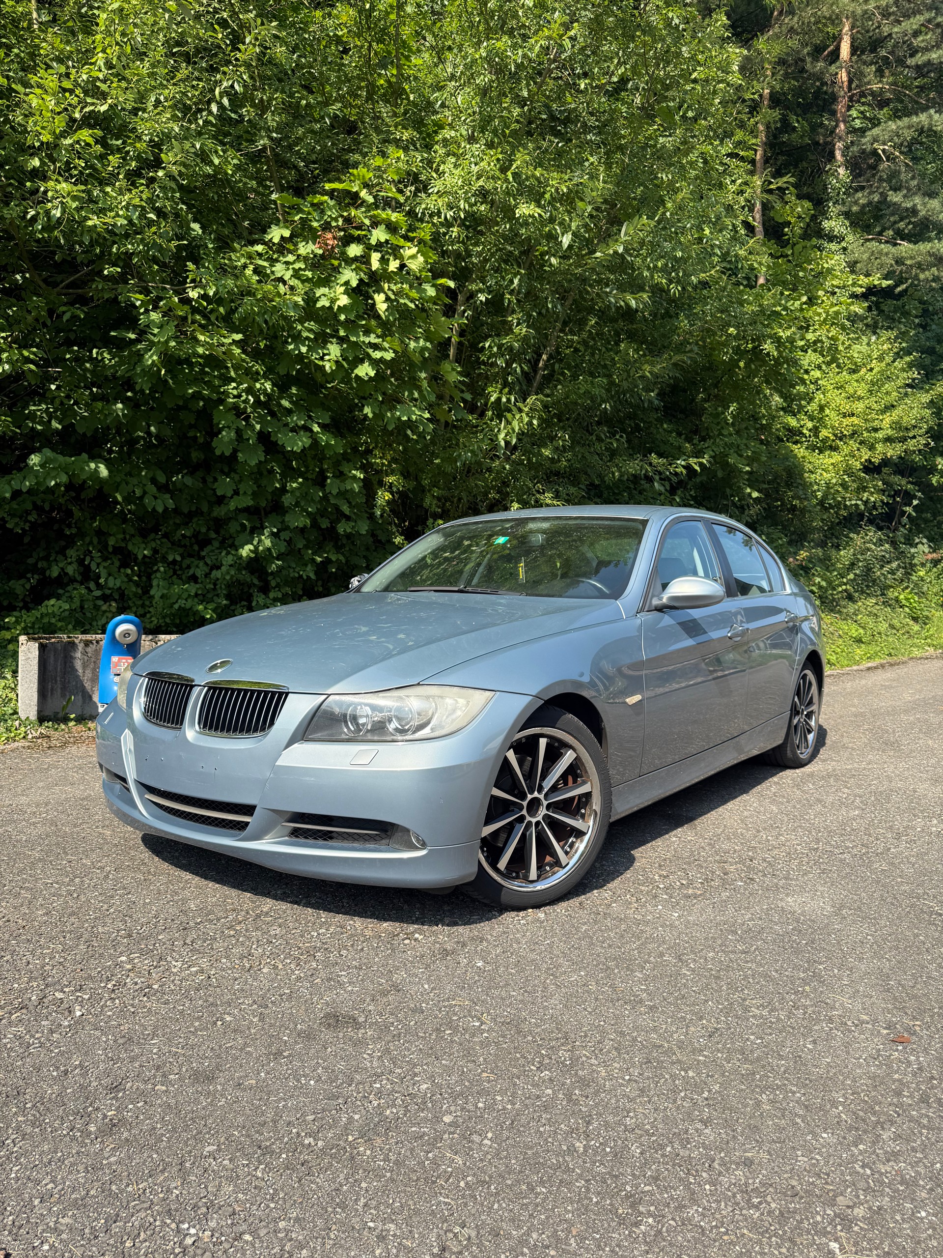 BMW 325i