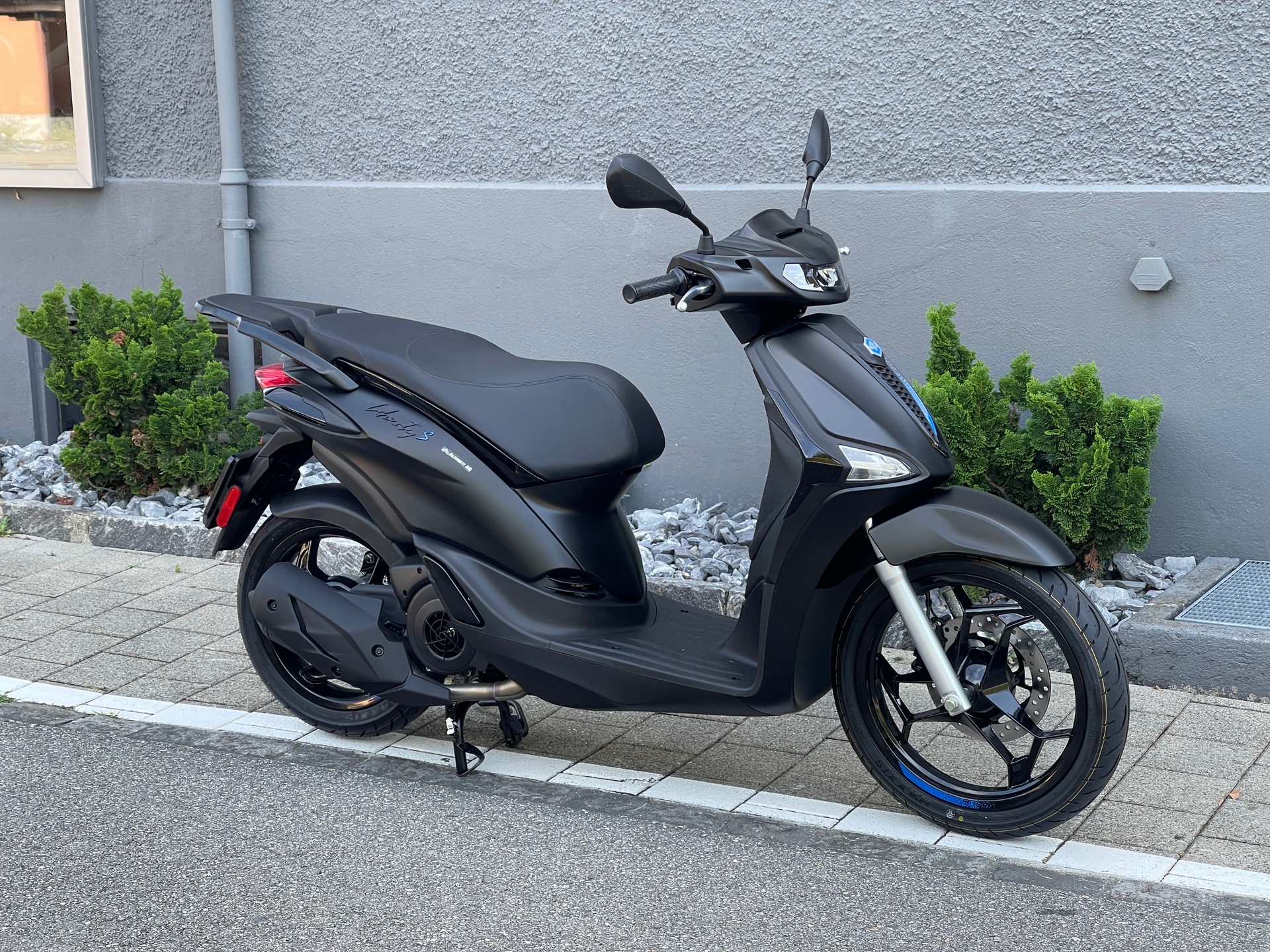 PIAGGIO Liberty 125 Sport-image-8