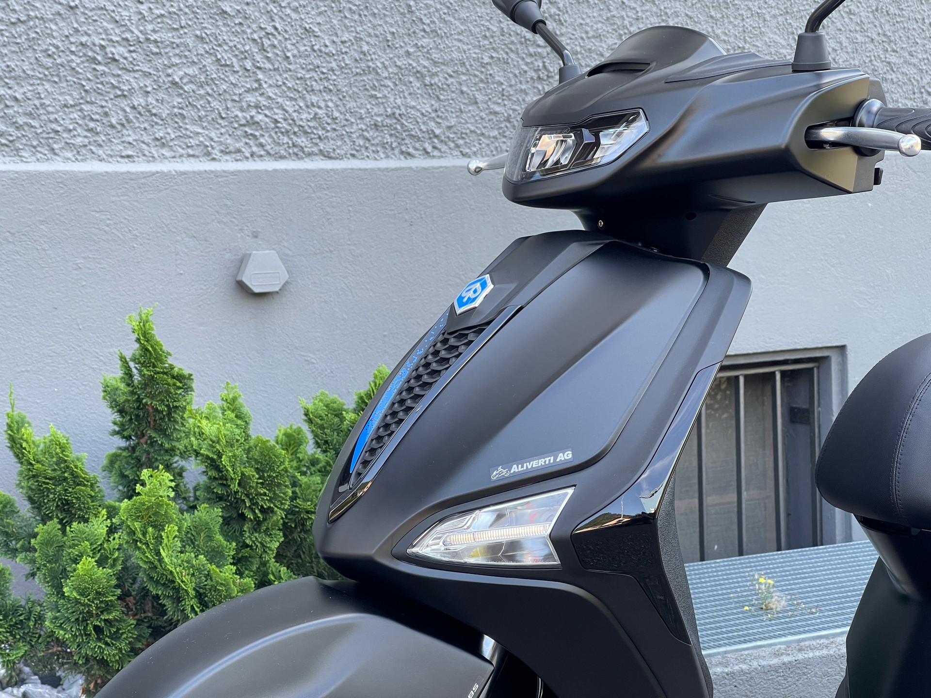 PIAGGIO Liberty 125 Sport-showroom-element-2