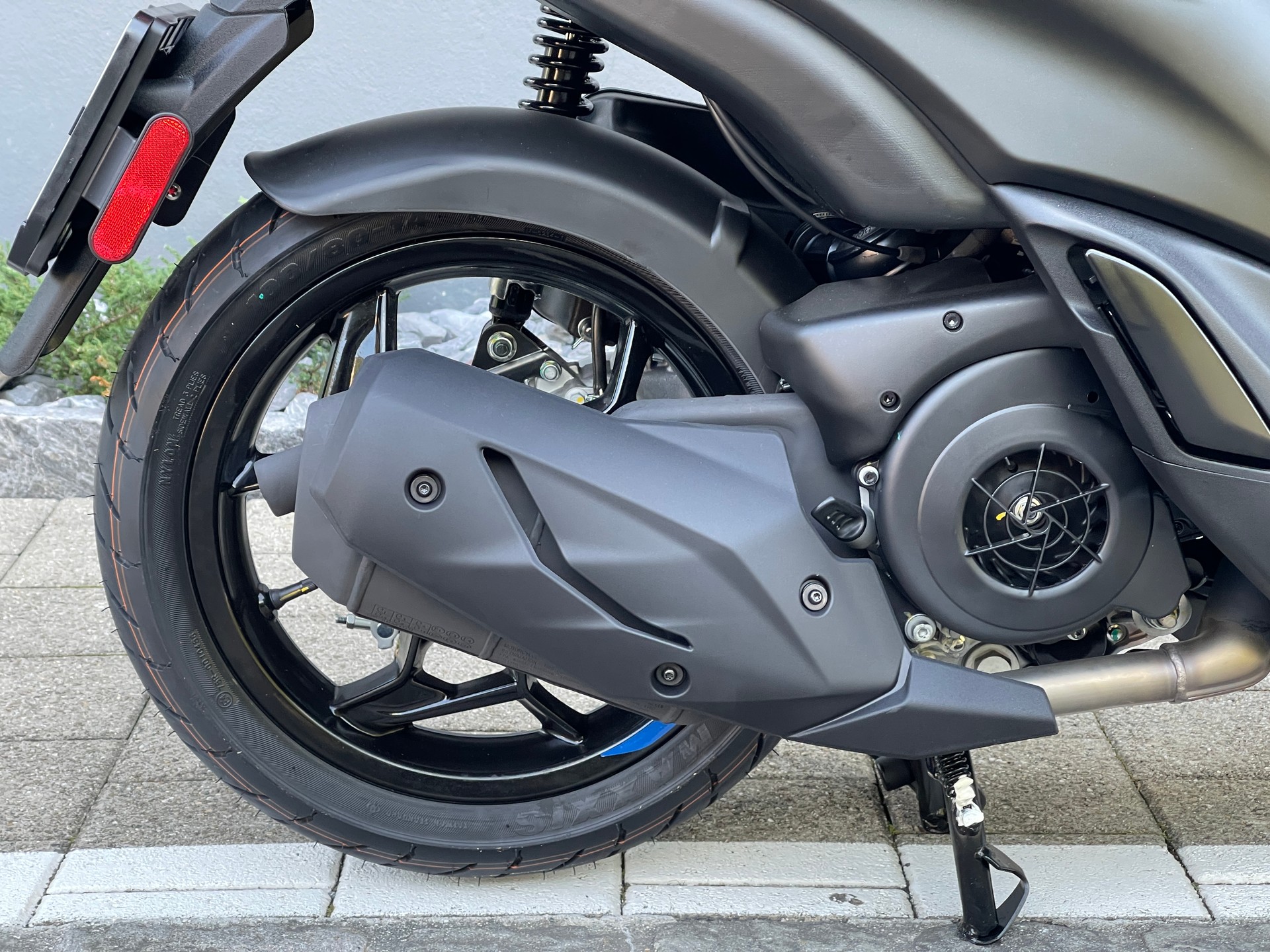 PIAGGIO Liberty 125 Sport-image-11