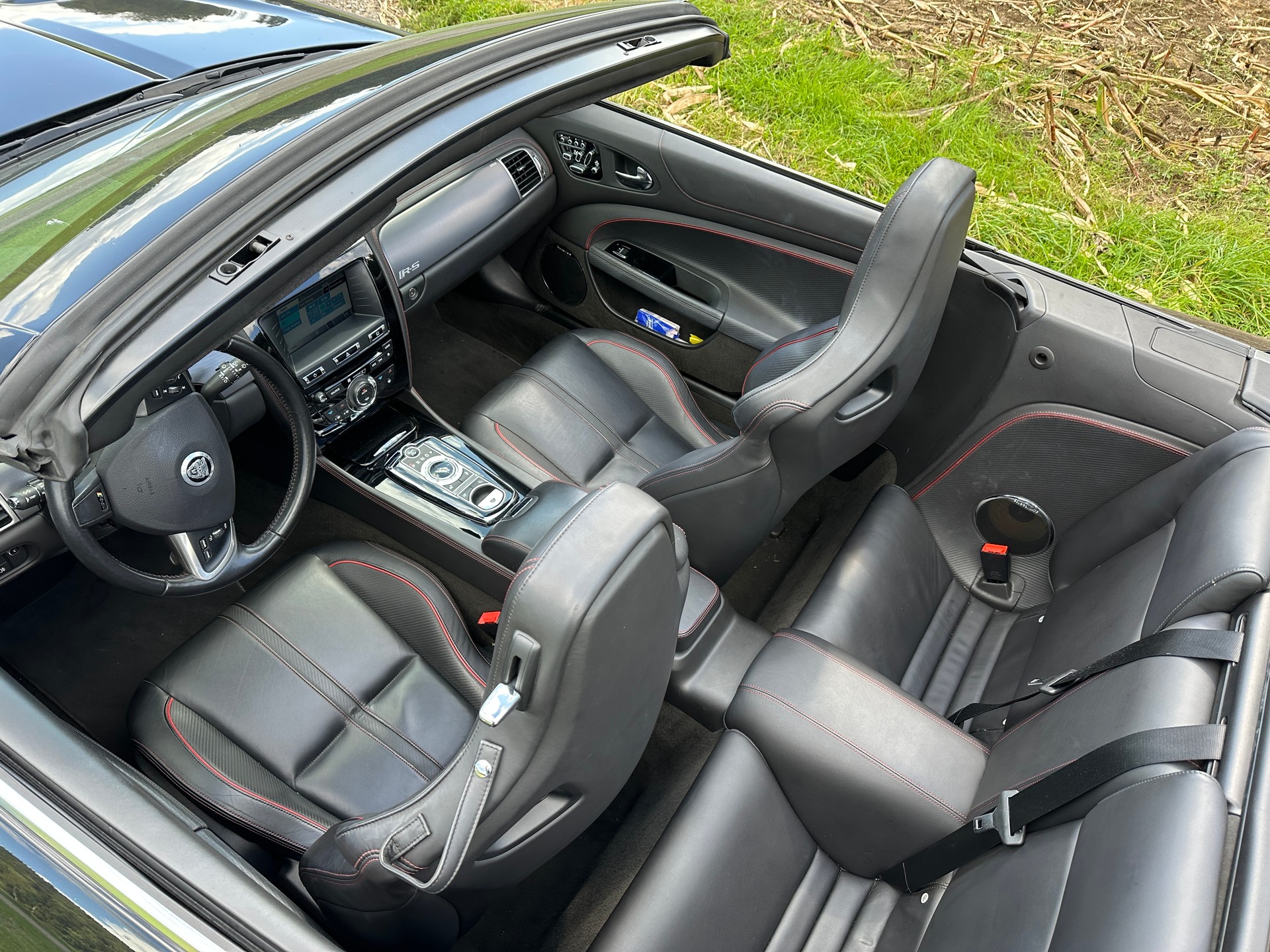 JAGUAR XKR-S V8 frisch ab Service-image-3