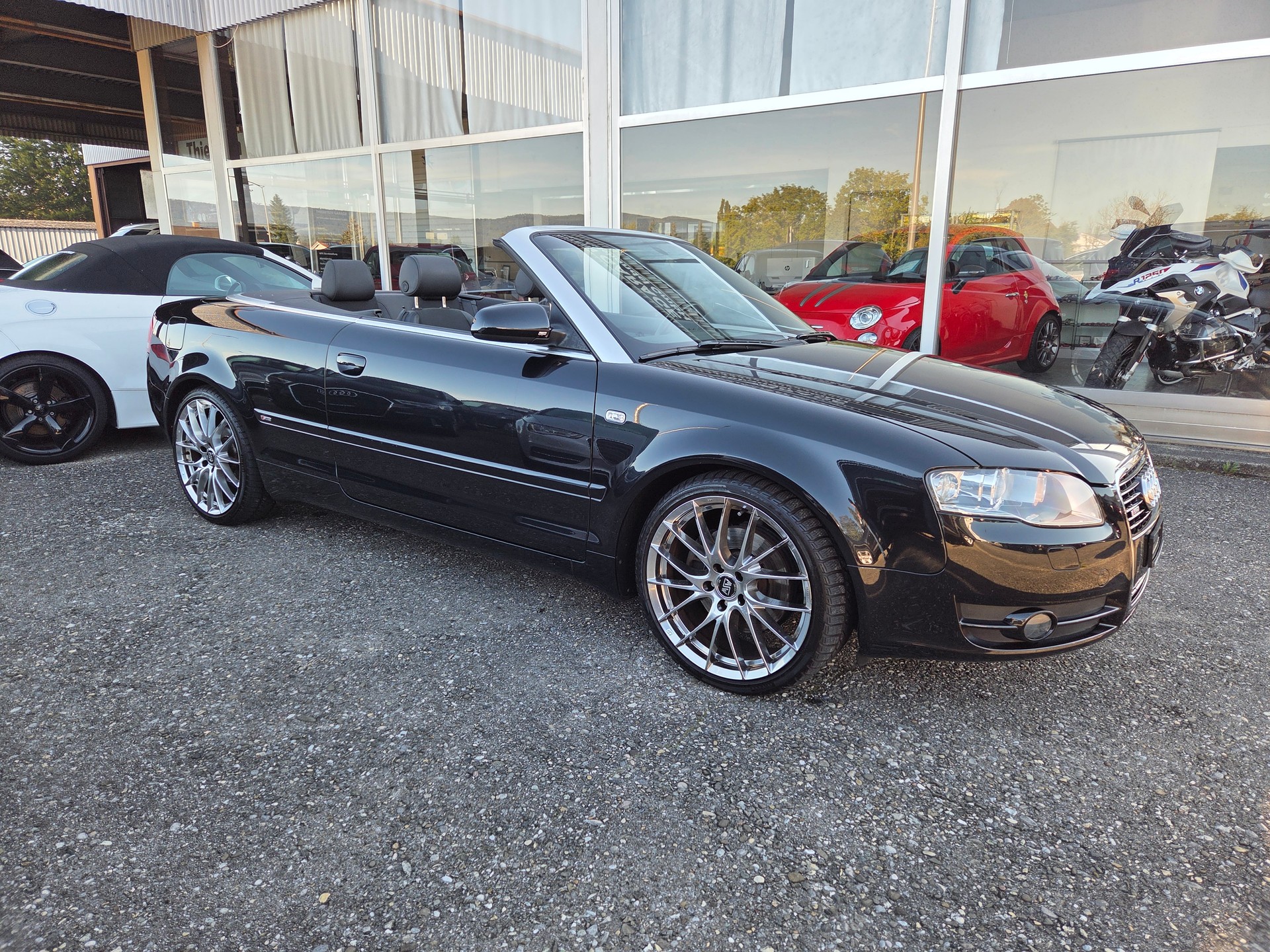 AUDI A4 Cabriolet 1.8 Turbo S-Line Innen & Aussen-image-1