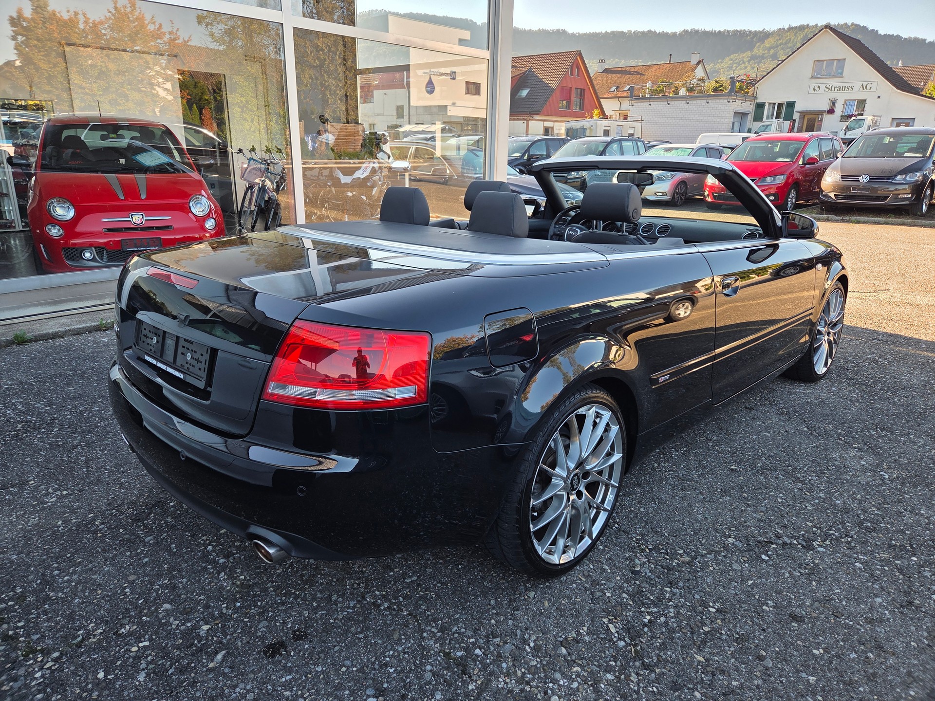 AUDI A4 Cabriolet 1.8 Turbo S-Line Innen & Aussen-image-7