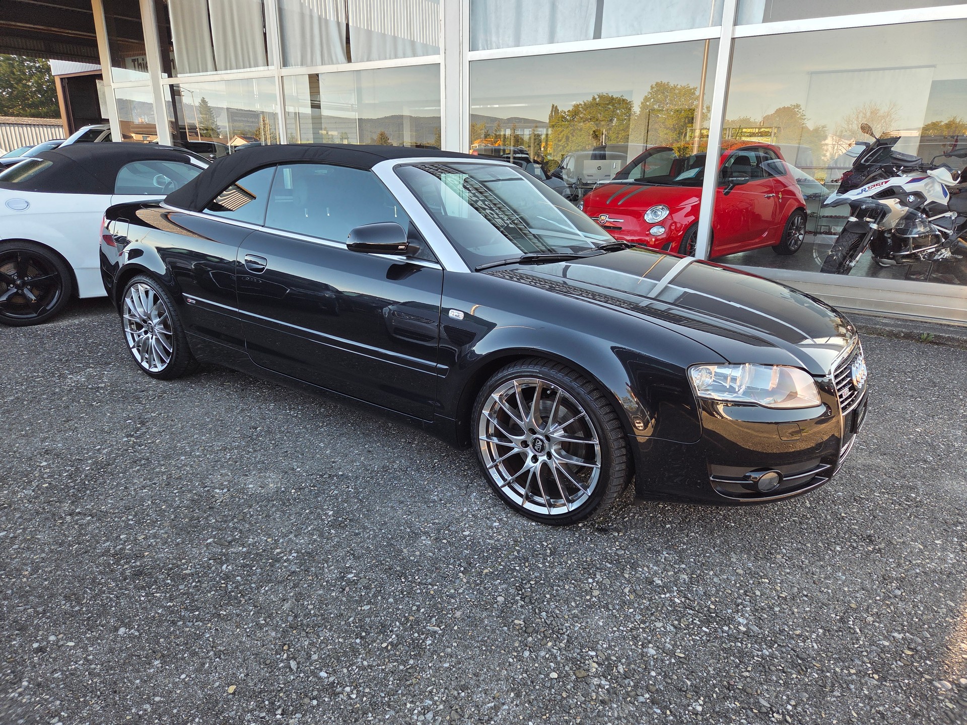 AUDI A4 Cabriolet 1.8 Turbo S-Line Innen & Aussen-image-0