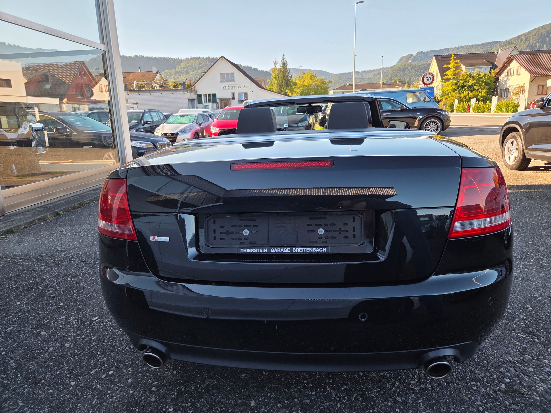 AUDI A4 Cabriolet 1.8 Turbo S-Line Innen & Aussen-image-11