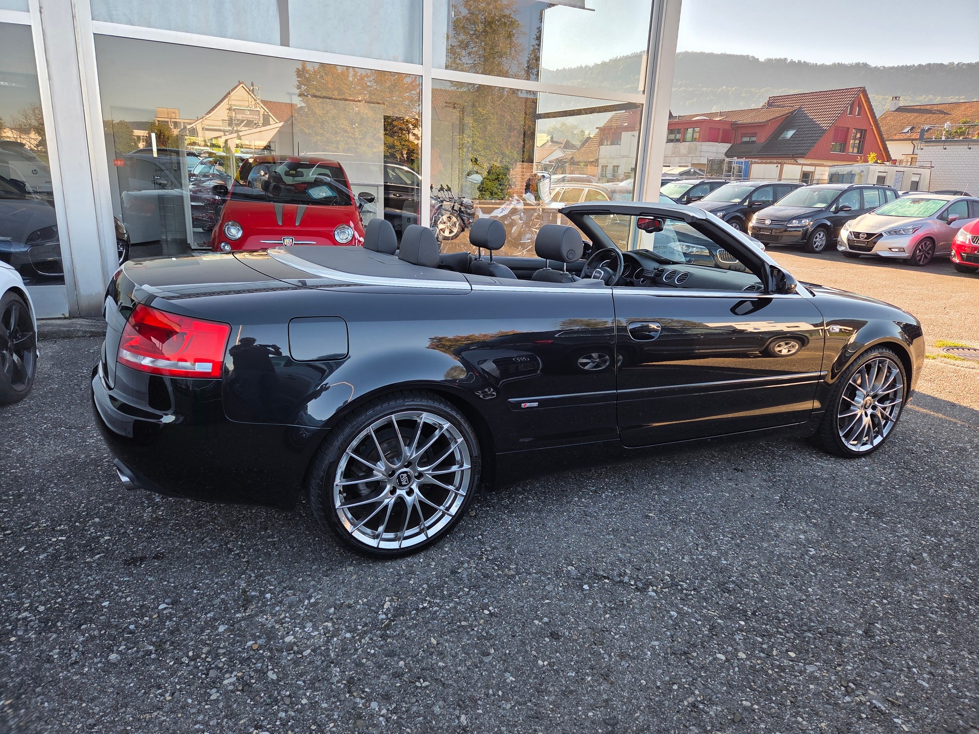 AUDI A4 Cabriolet 1.8 Turbo S-Line Innen & Aussen-image-12