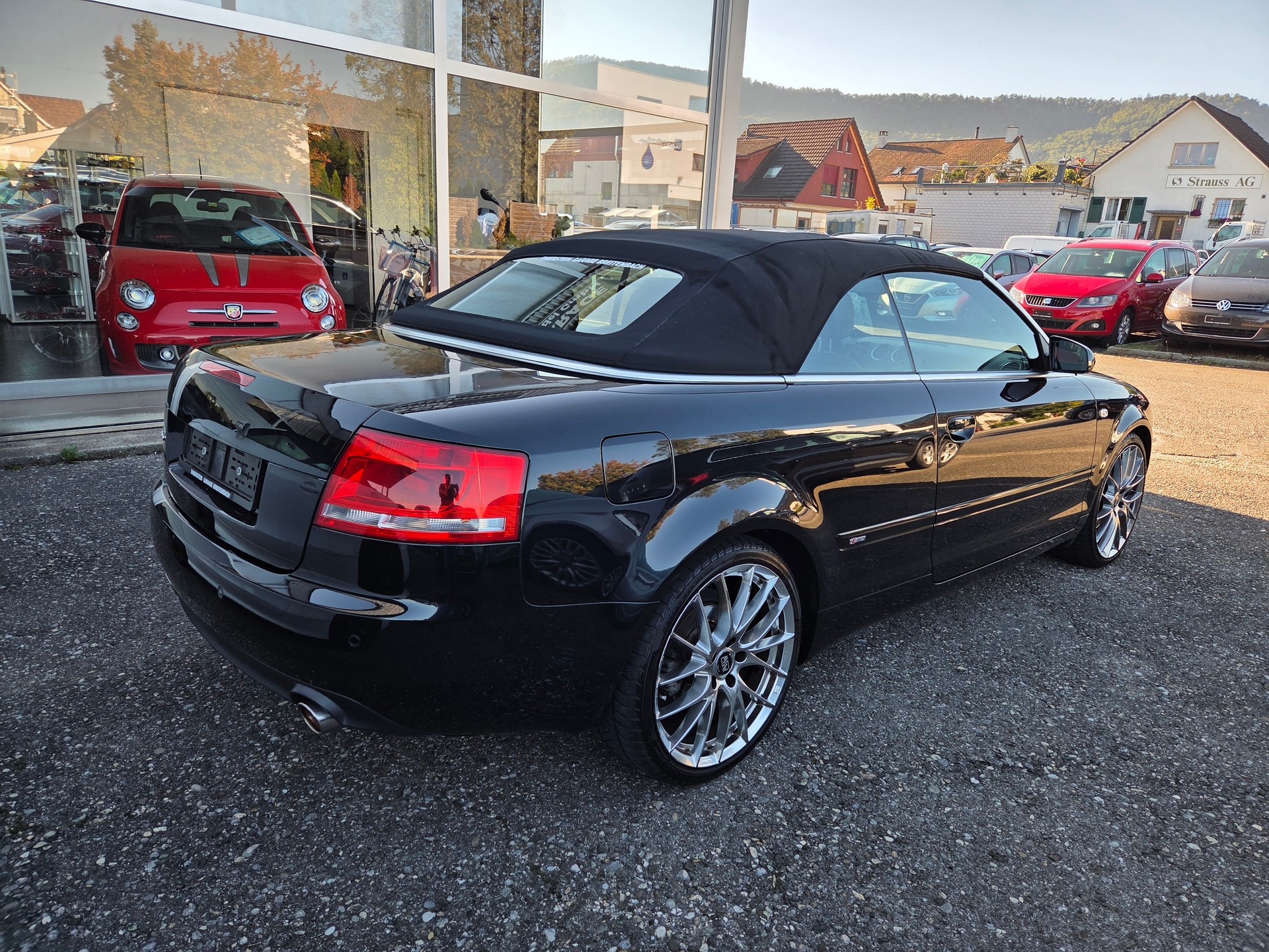 AUDI A4 Cabriolet 1.8 Turbo S-Line Innen & Aussen-image-6